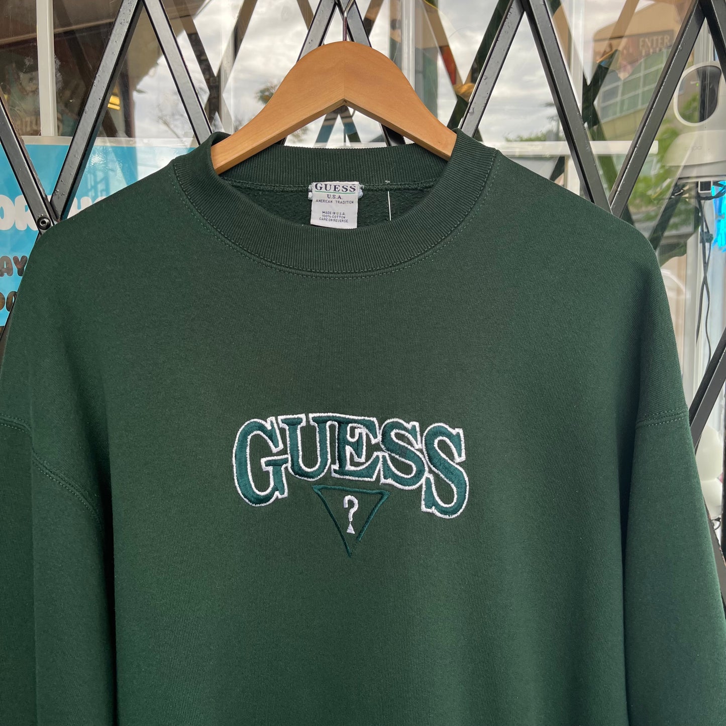 Vintage Guess Crewneck - Size XL