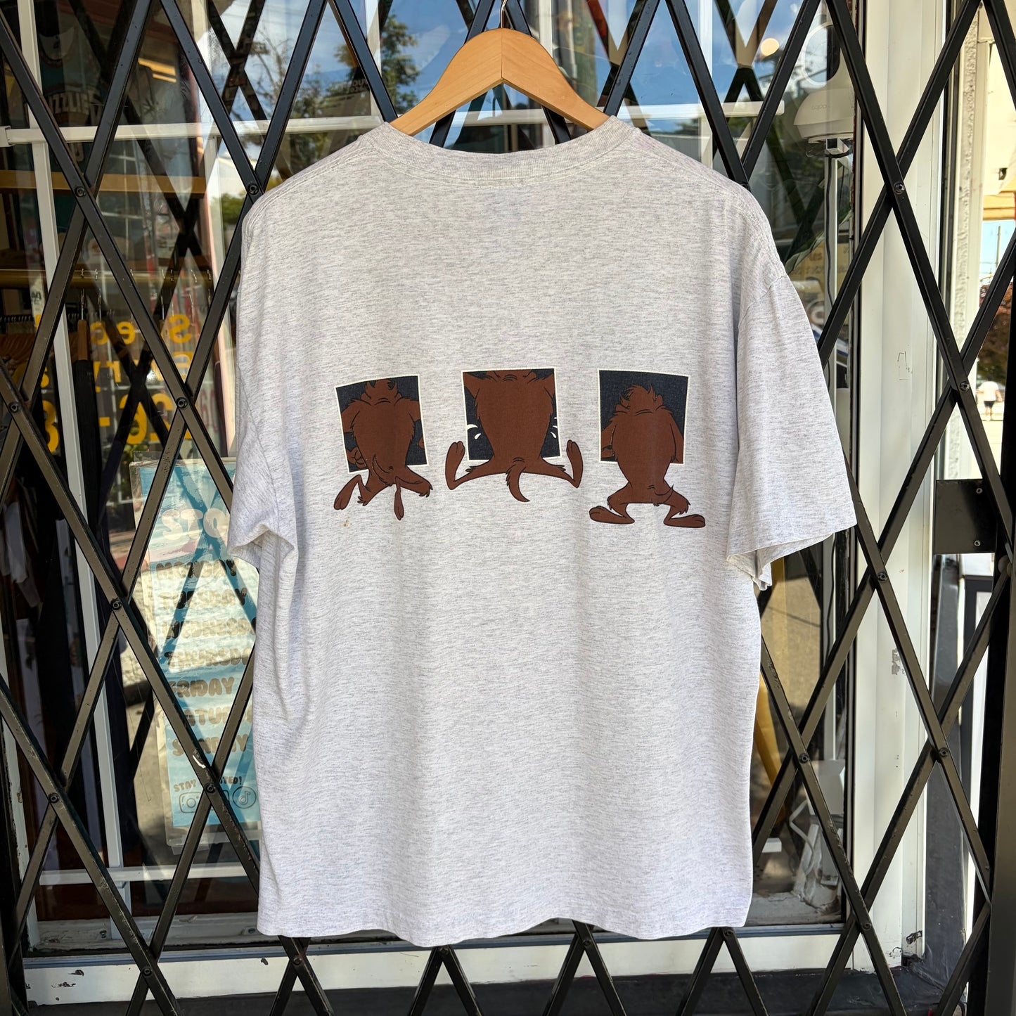 Vintage Looney Tunes Taz Tee - Size XL