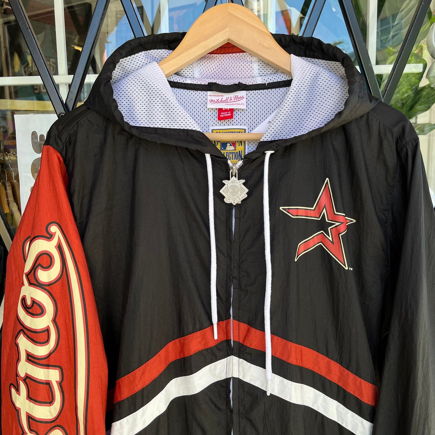 Mitchell & Ness Houston Astros Throwback Windbreaker - Size M