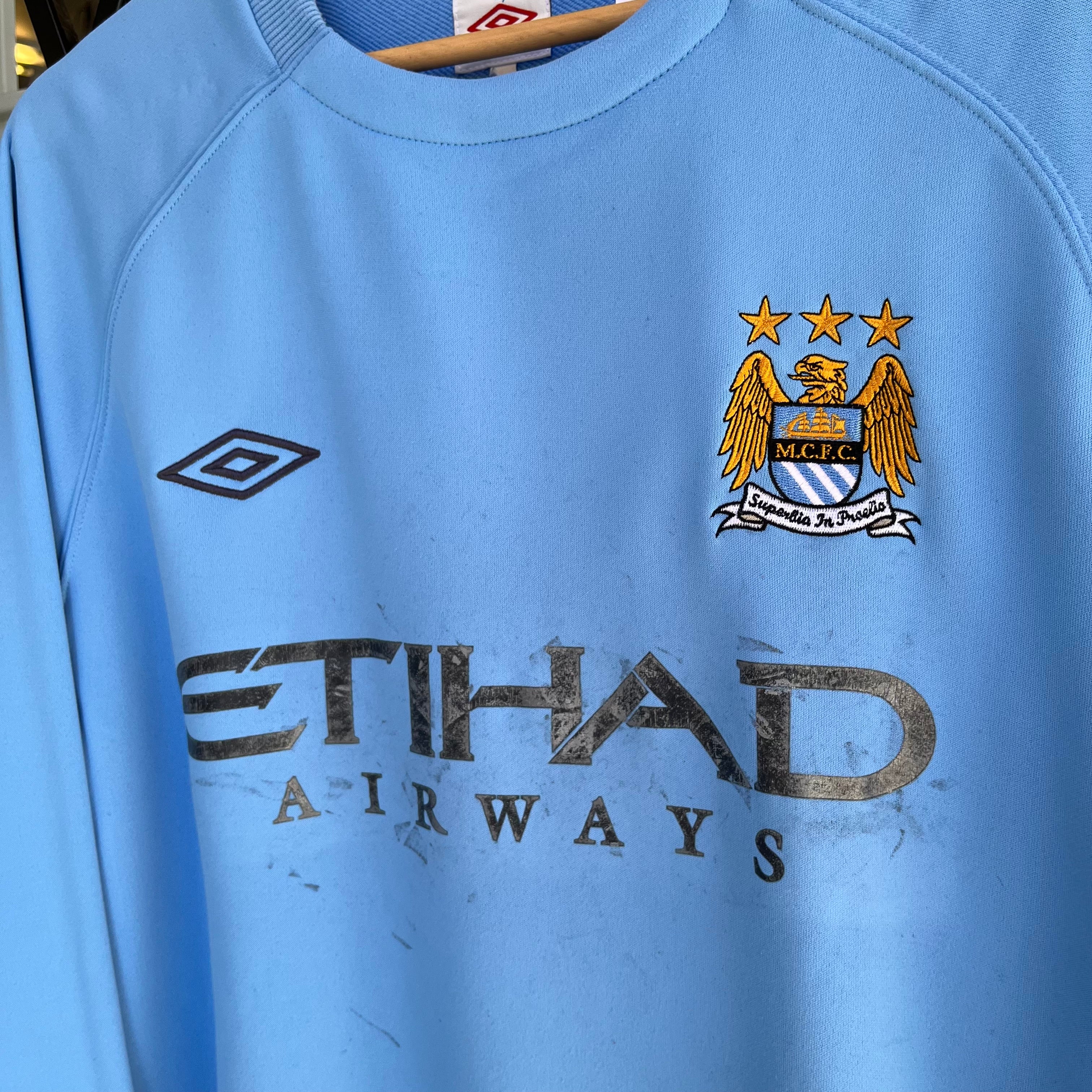 ウェア Manchester City Umbro sweat shirts XXL Vintage Umbro Manchester City Football Sweatshirt Soccer