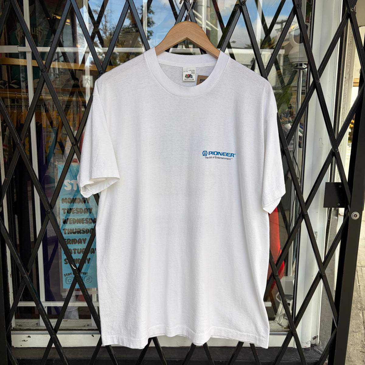 Vintage Pioneer Entertainment Systems Tee - Size XL