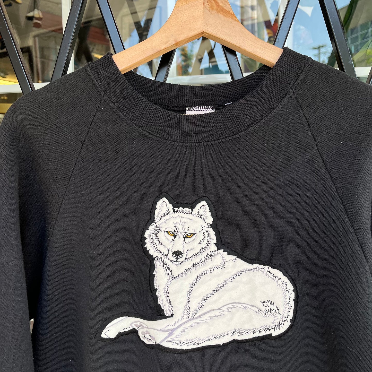 Vintage 90s Wolf Crewneck - Size M