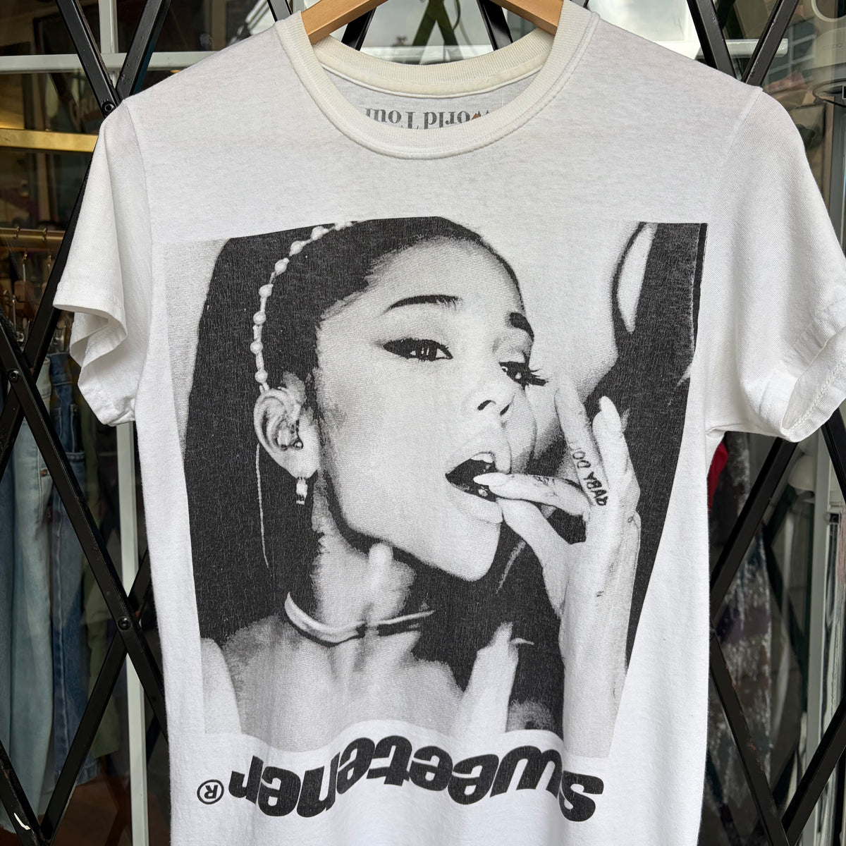 Ariana Grande Sweetener Tour Tee. - Size S