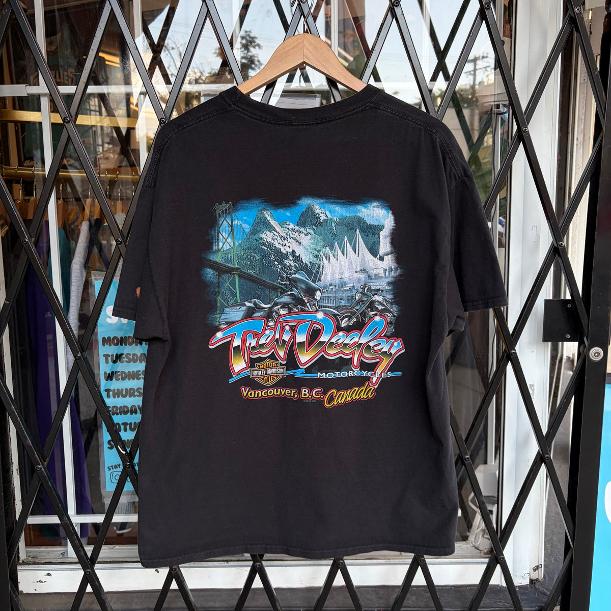 Harley Davidson Vancouver Tee - Size XL