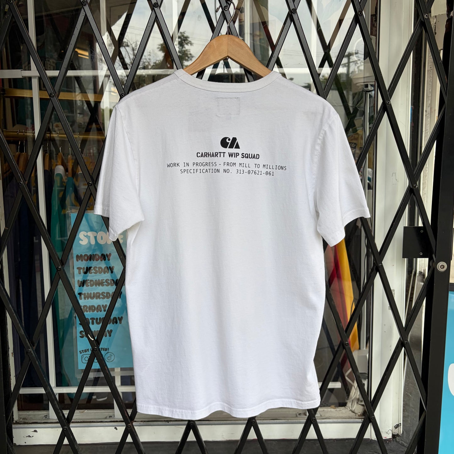 Carhartt WIP Search & Destroy Tee - Size L
