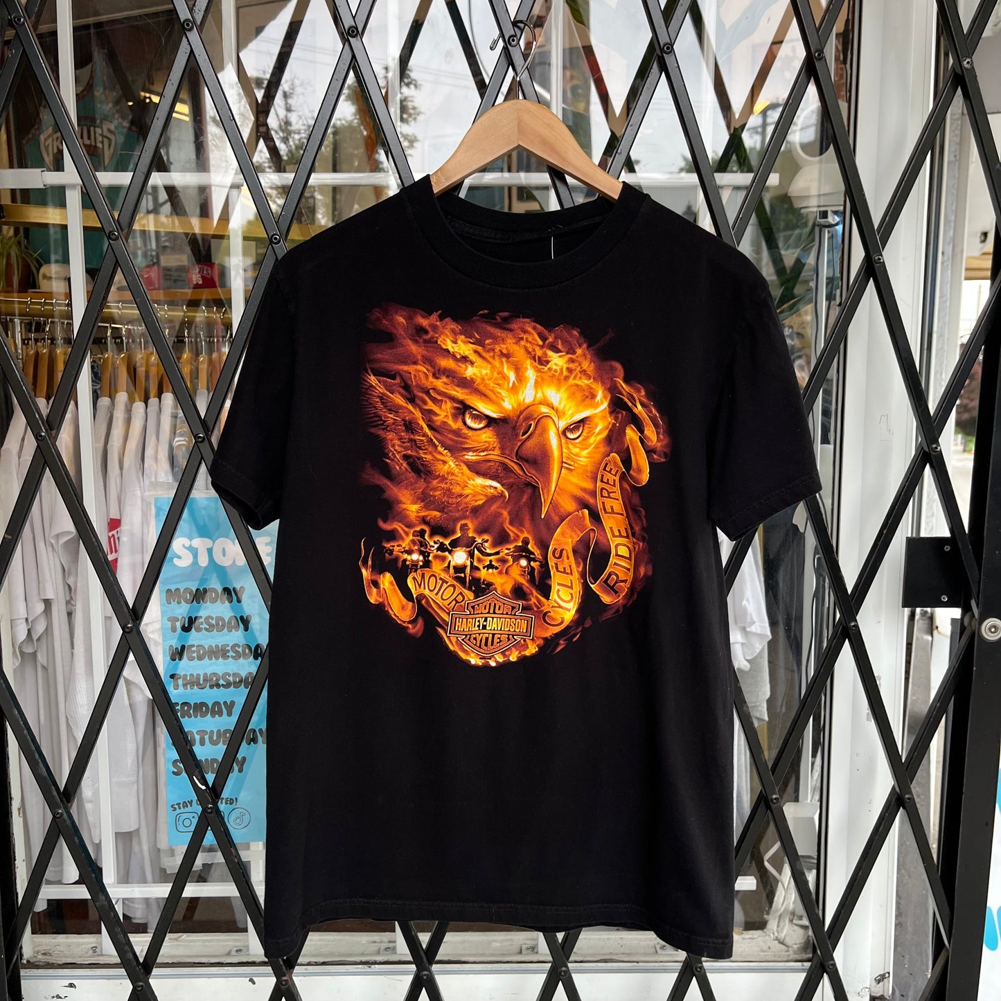 Harley Davidson Orlando Flaming Eagle Tee - Size M