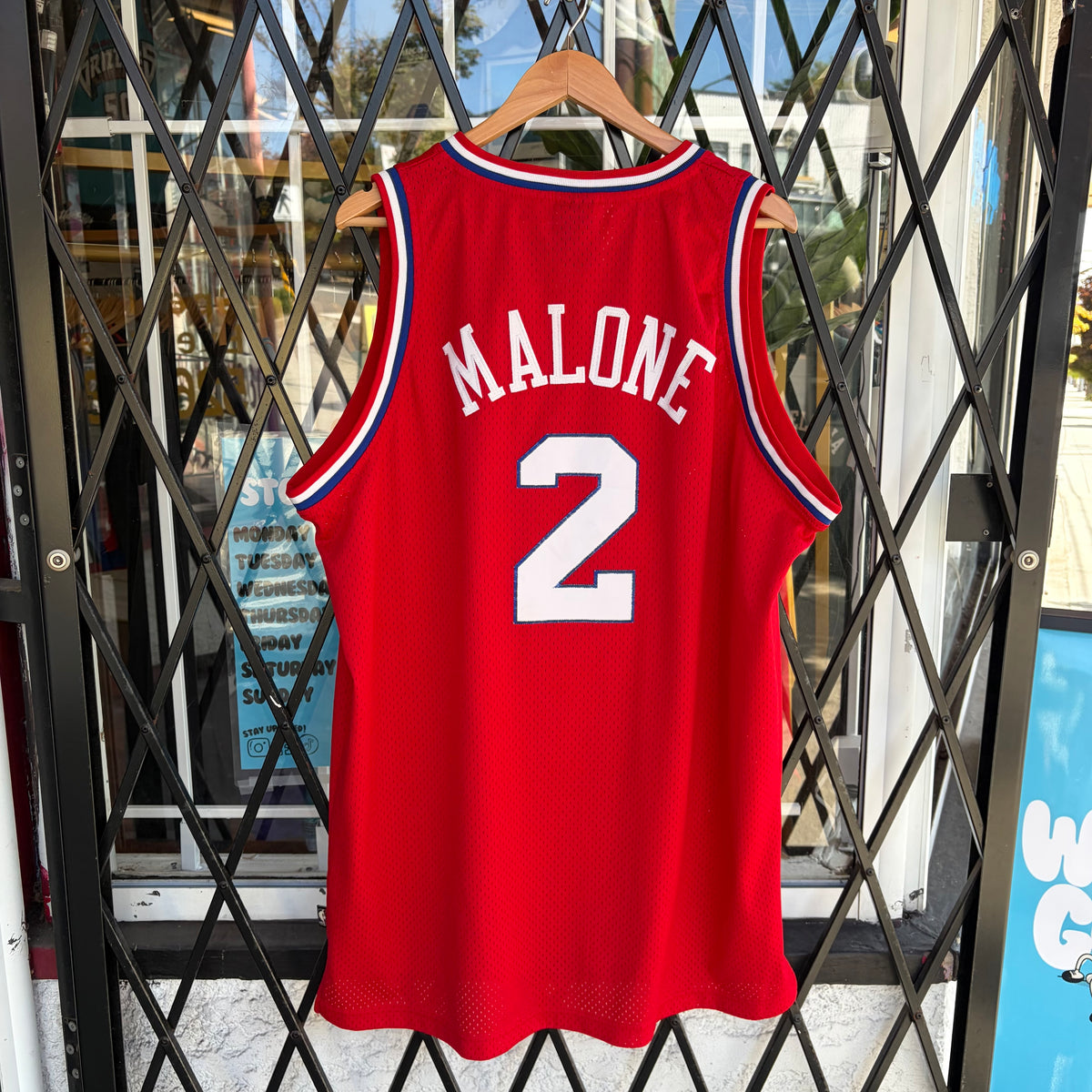 Vintage Reebok Moses Malone 76ers Jersey - Size XXL