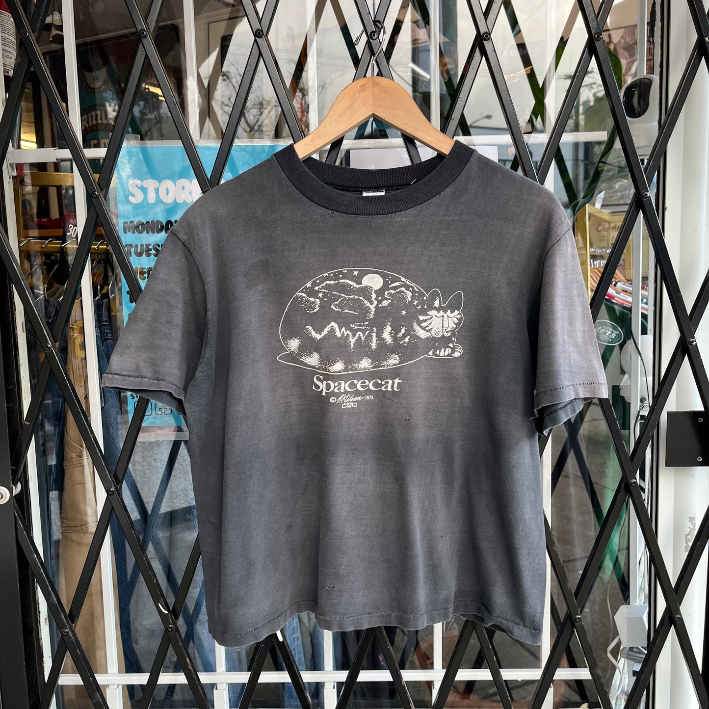 1975 Space Cat by Crazy Shirt Tee - Size L