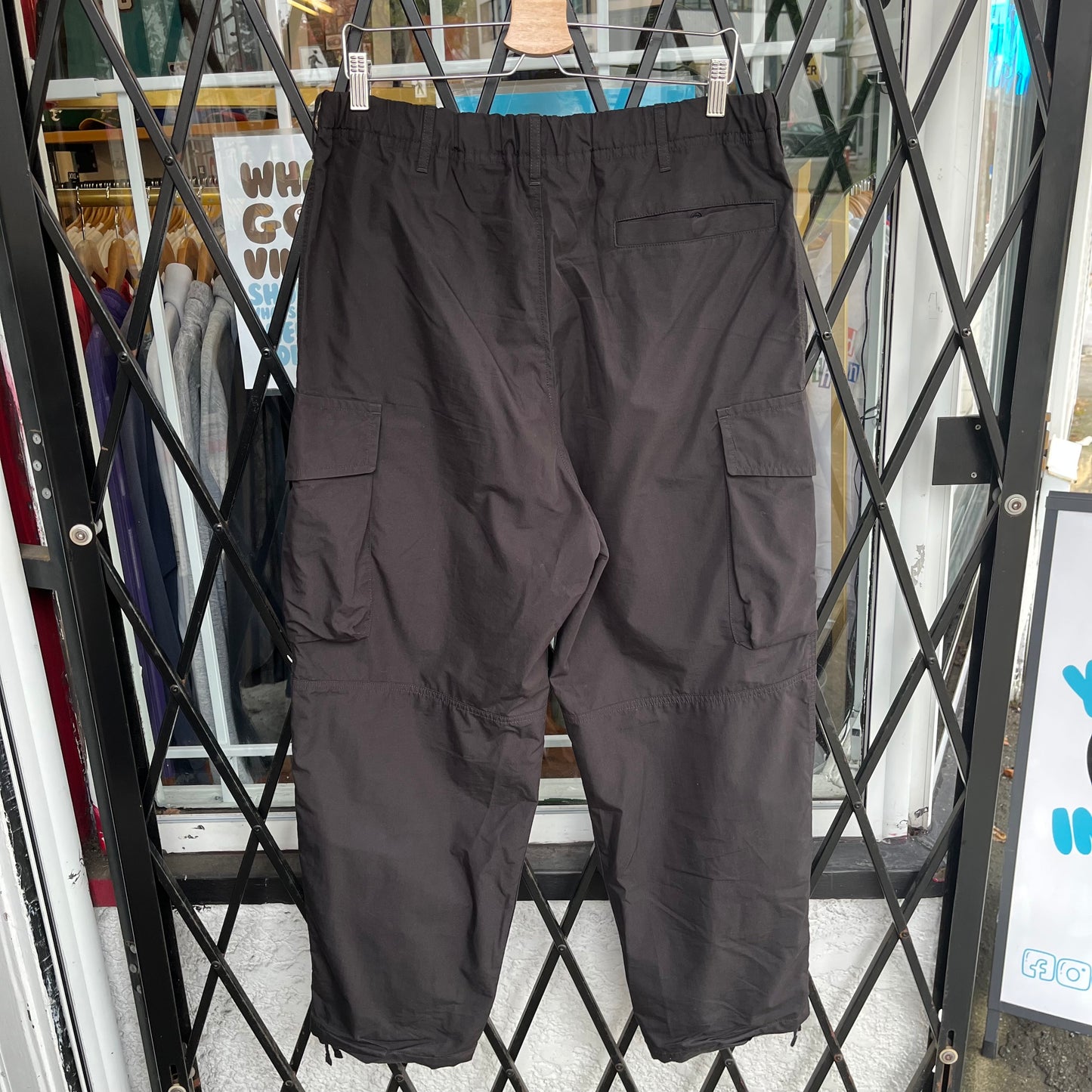 Uniqlo Cargo Pants - Size 36W