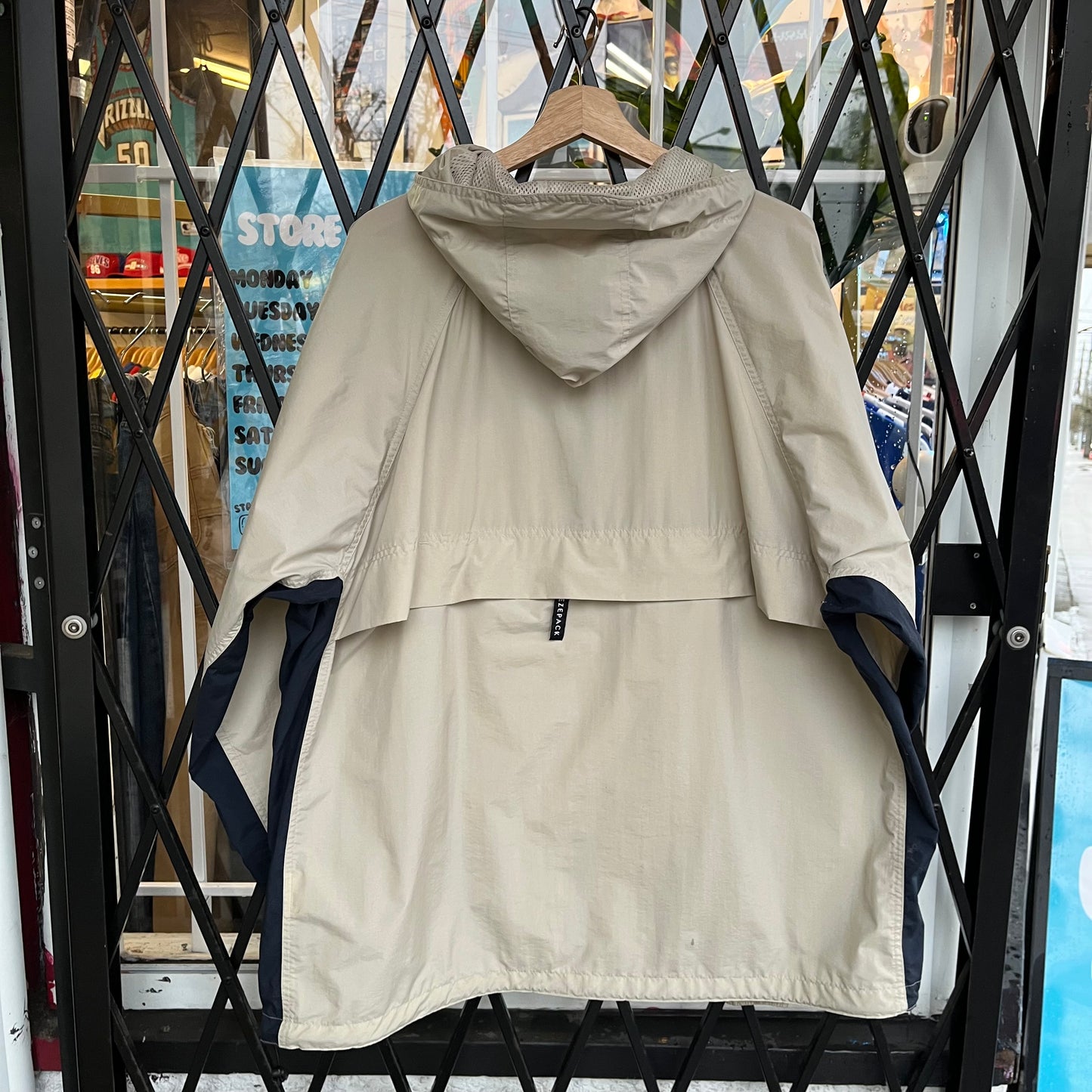 Rolls Royce Light Jacket - Size XL