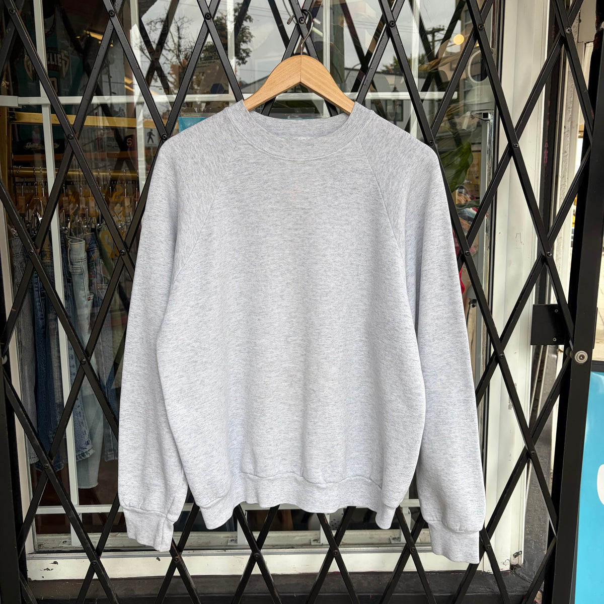 Vintage Blank Crewneck - Size XL