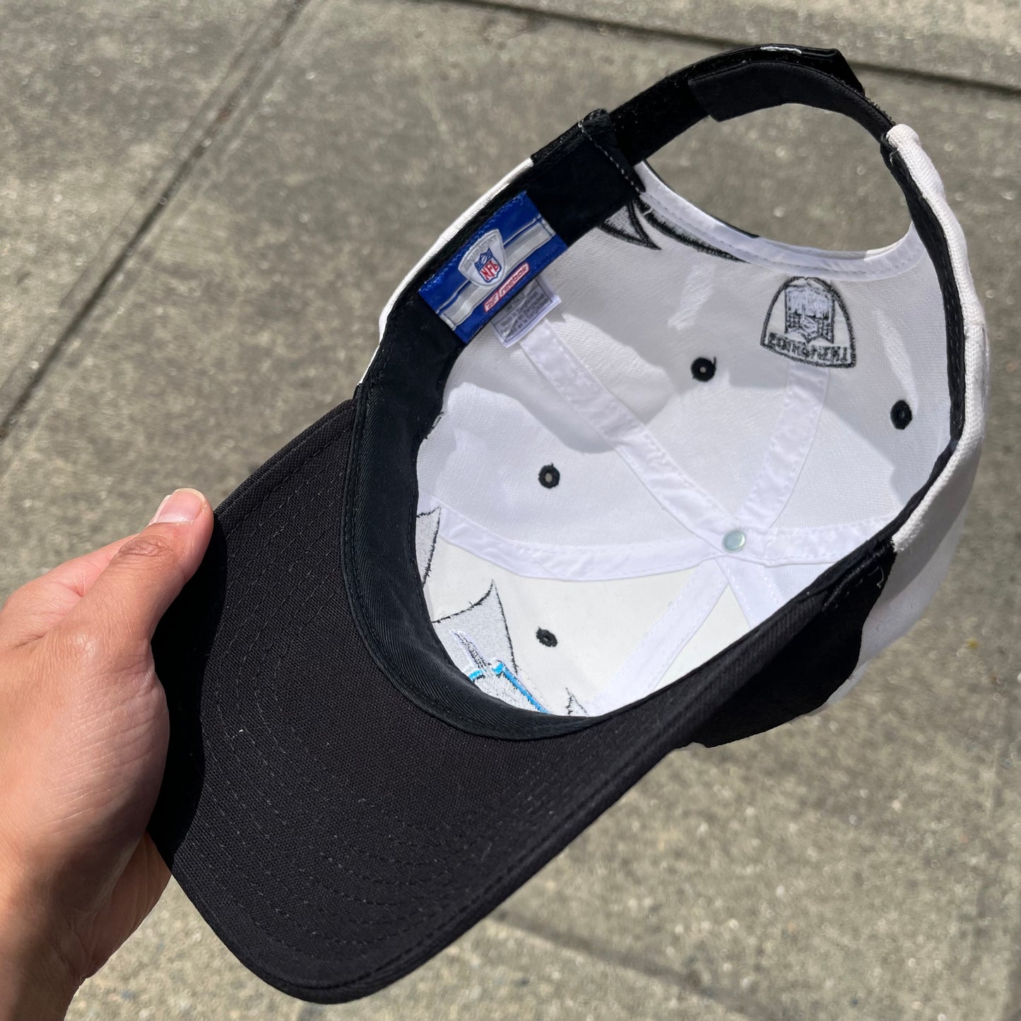 2000’s Reebok Carolina Panthers Sharktooth Velcroback Hat