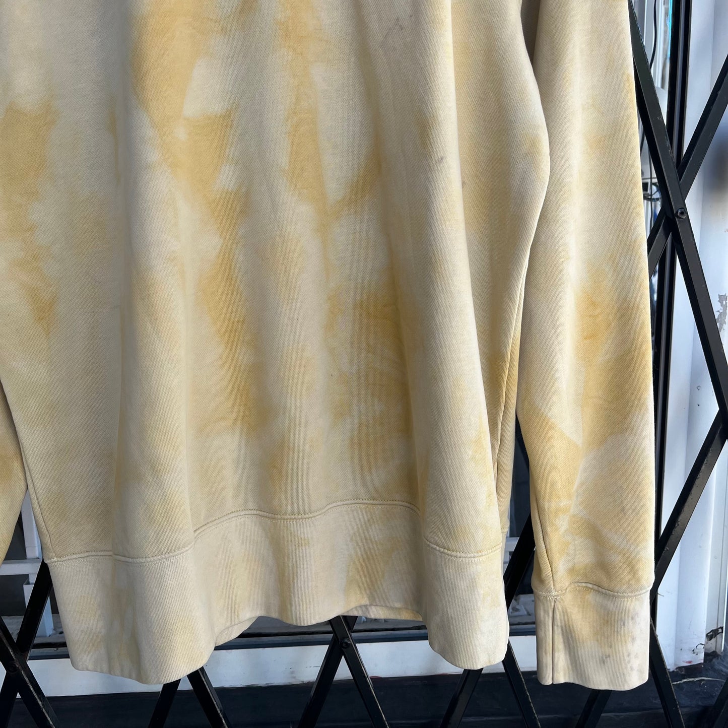 Nike Tie Dye Sun Flower Crewneck - Size L