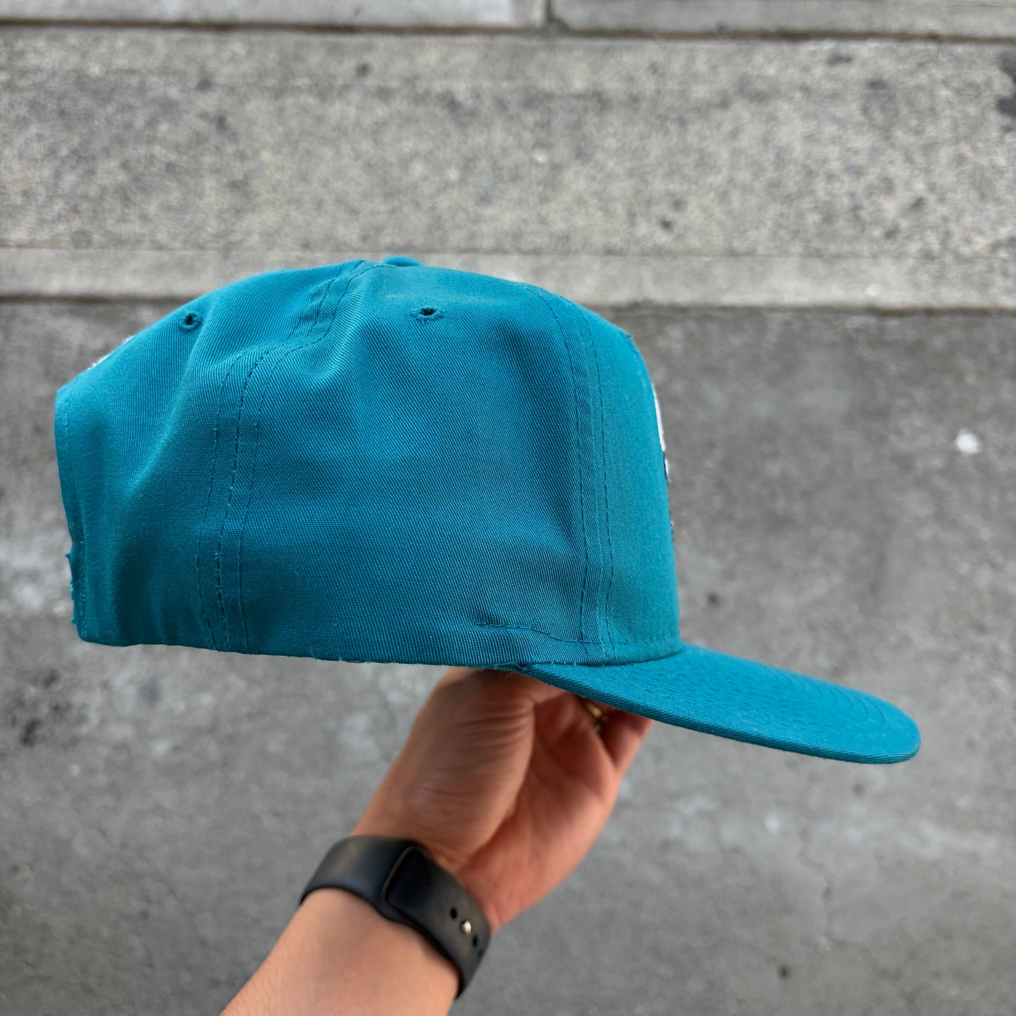 Vintage Starter Charlotte Hornets SnapBack