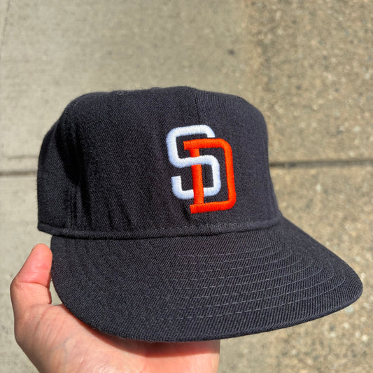 Vintage New Era SD Padres Fitted Hat - Size 6 7/8