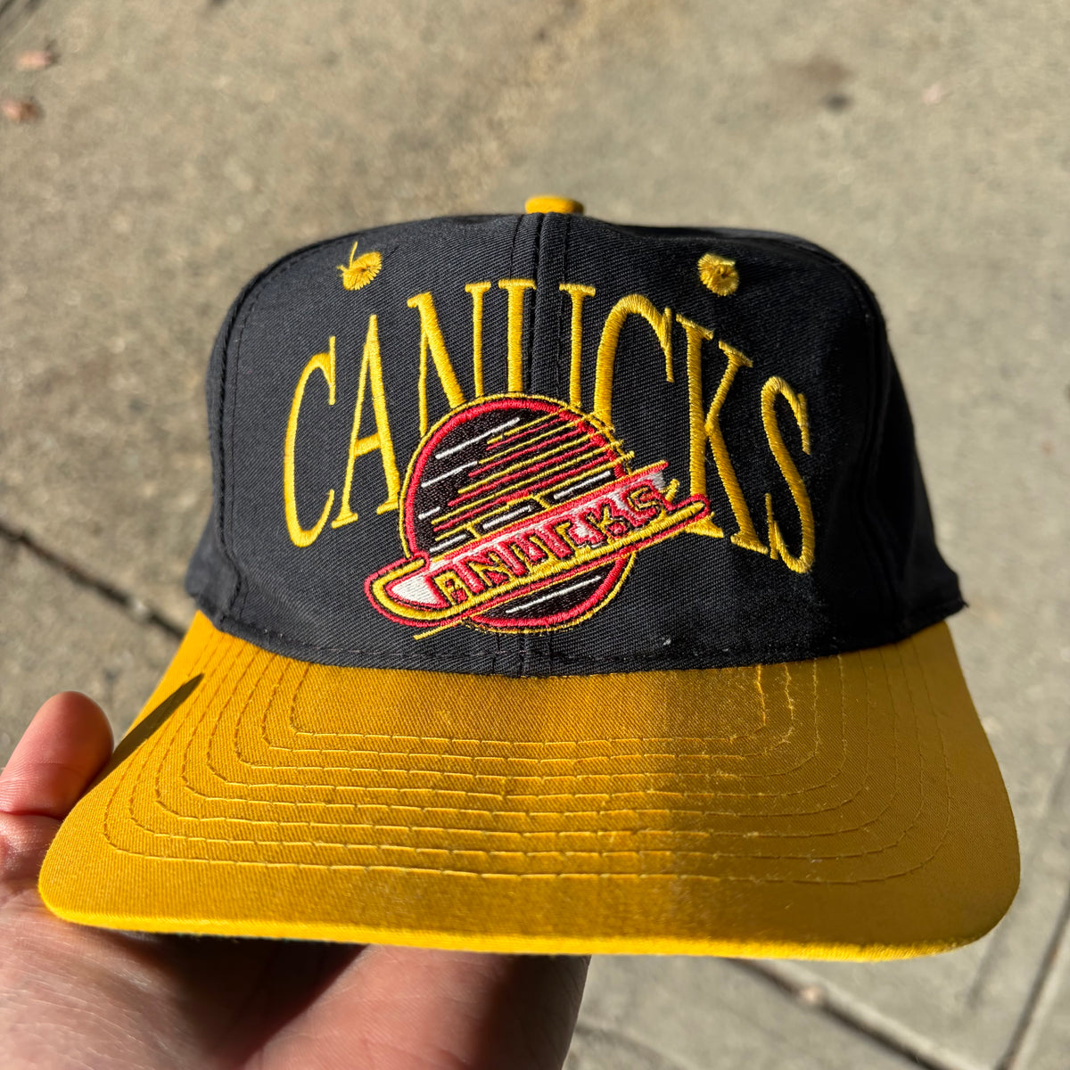 Vintage Vancouver Canucks StrapBack Hat