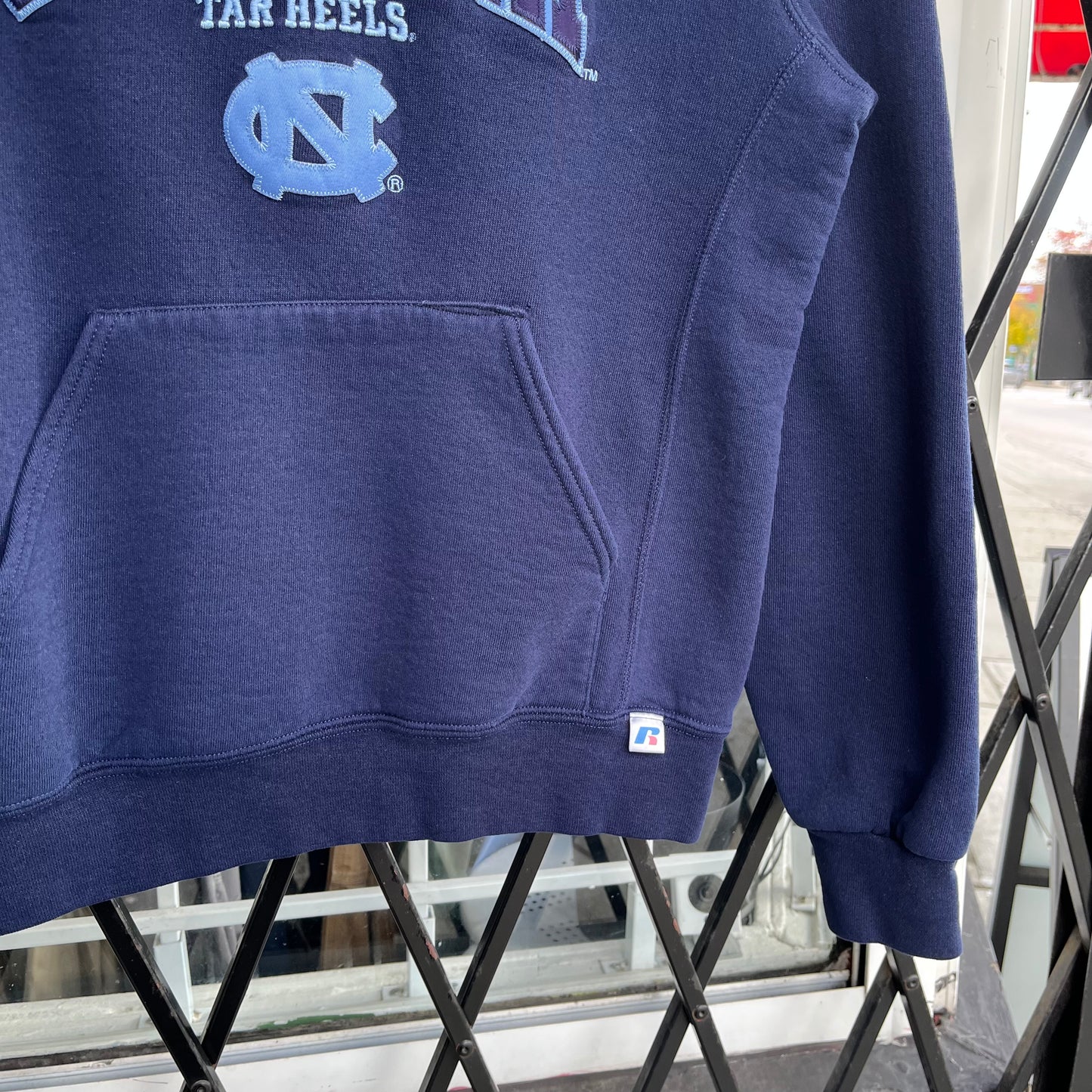 Russell University of North Carolina Tarheels Hoodie - Size S