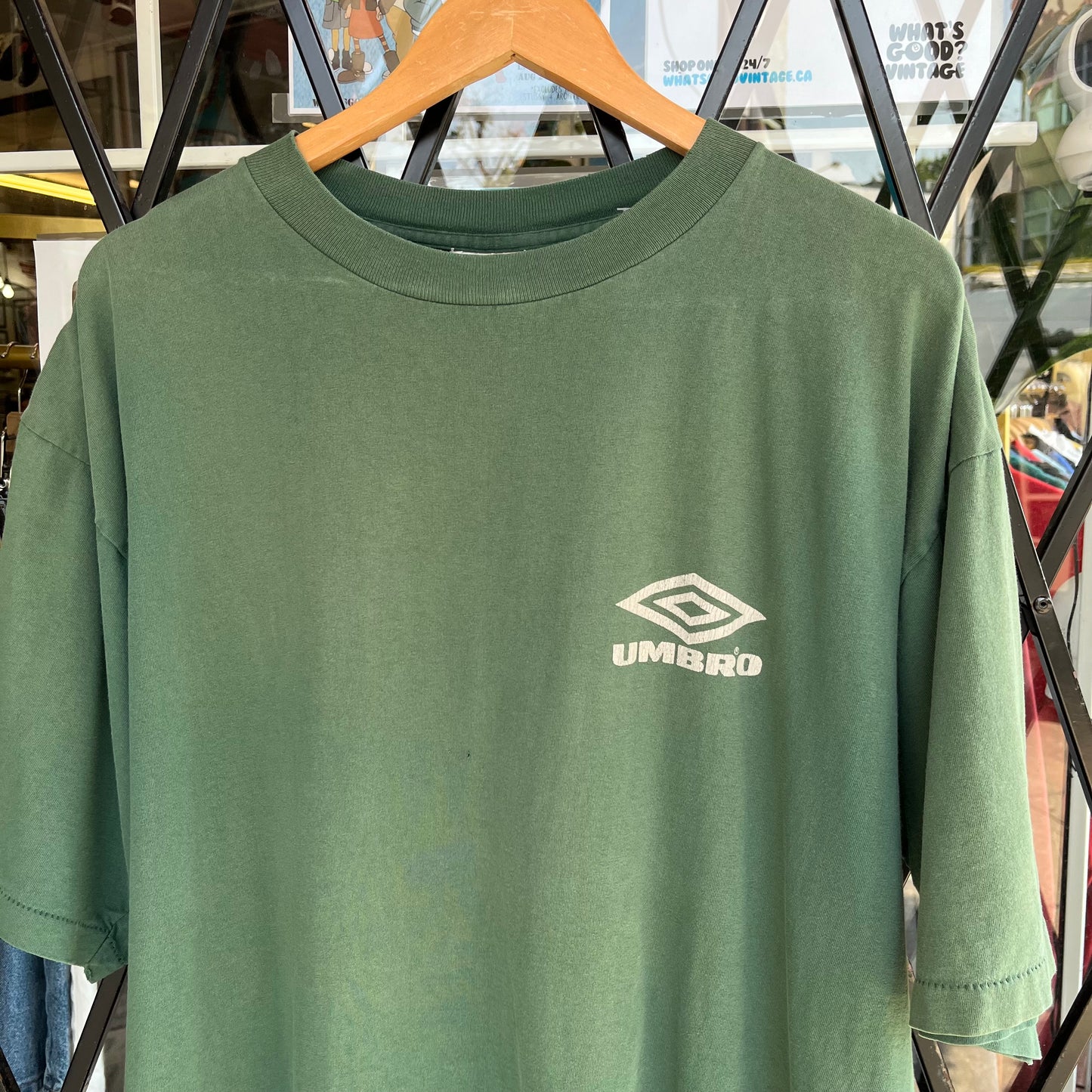 Vintage Umbro Soccer Tee - Size XL
