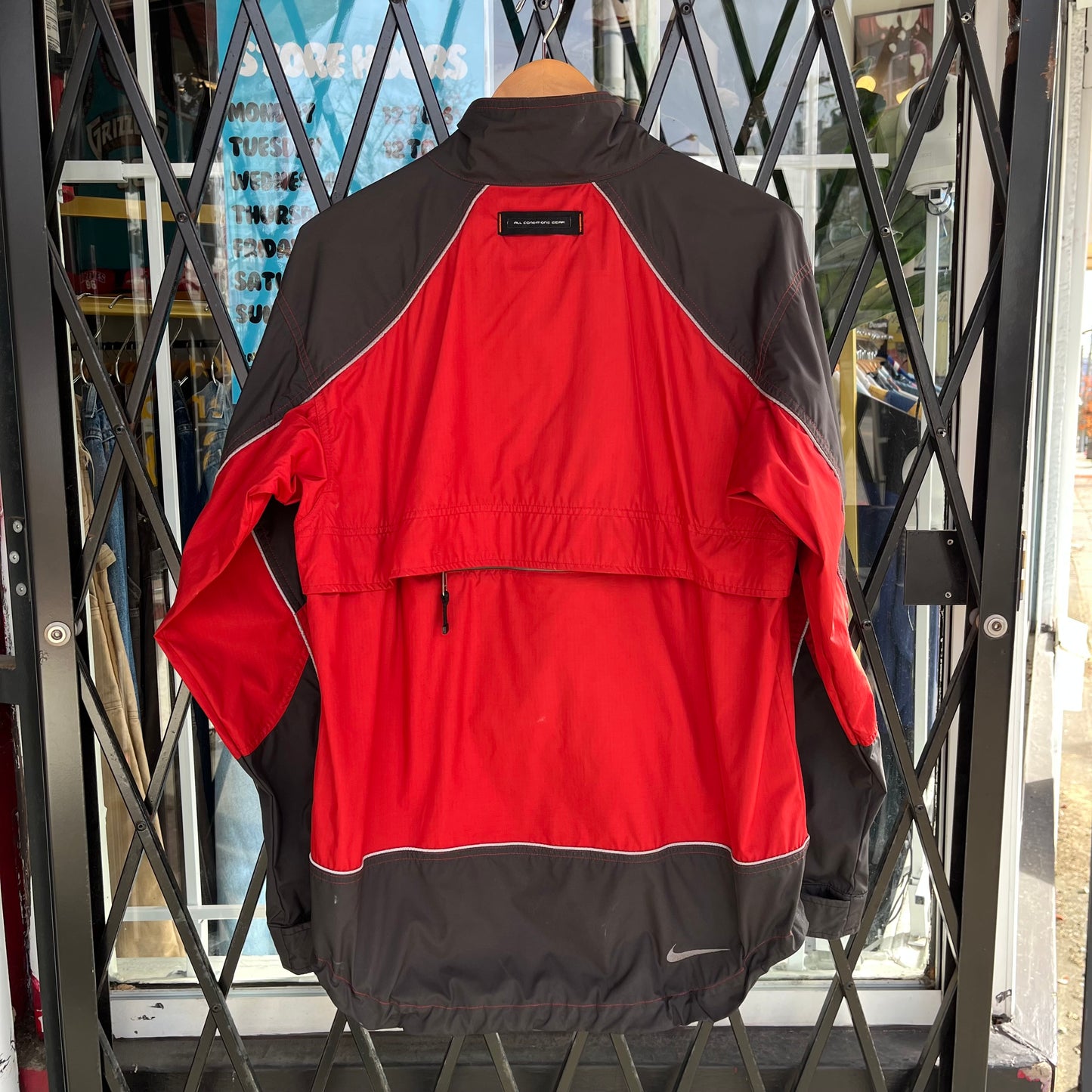 Vintage Nike ACG Windbreaker - Size S