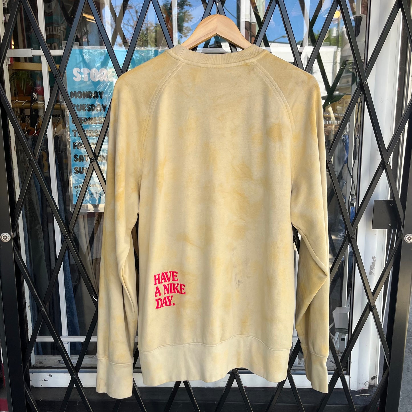 Nike Tie Dye Sun Flower Crewneck - Size L