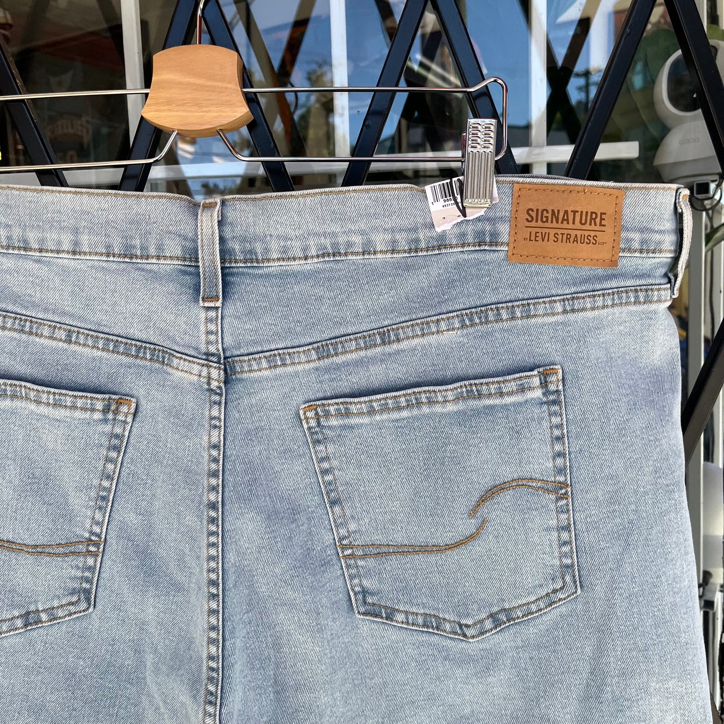 Deadstock Levi’s Denim Shorts - Size 24 Women’s