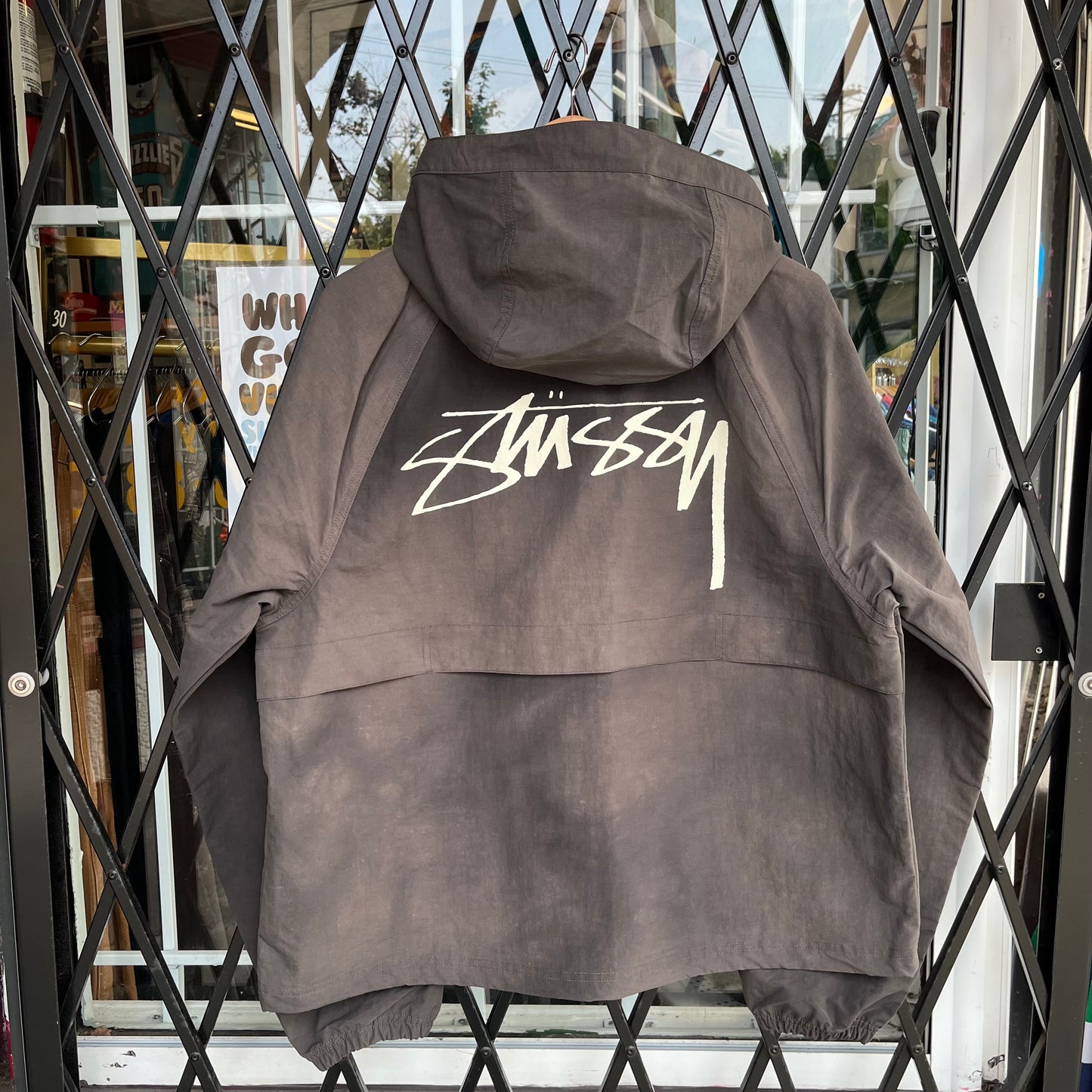 Stussy Beach Shell Wave Dye Jacket Black - Size M