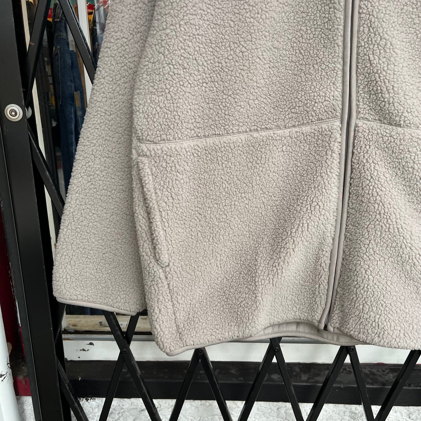 Fleece Zip Up Jacket - Size L