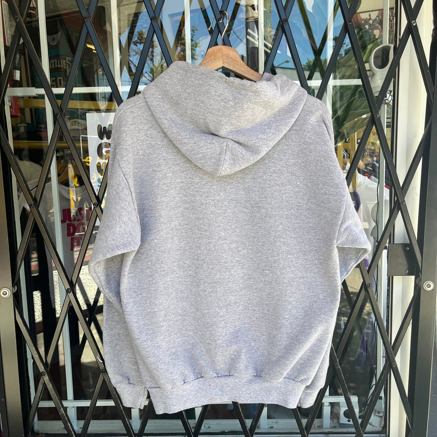 University of Hawaii Hoodie - Size M