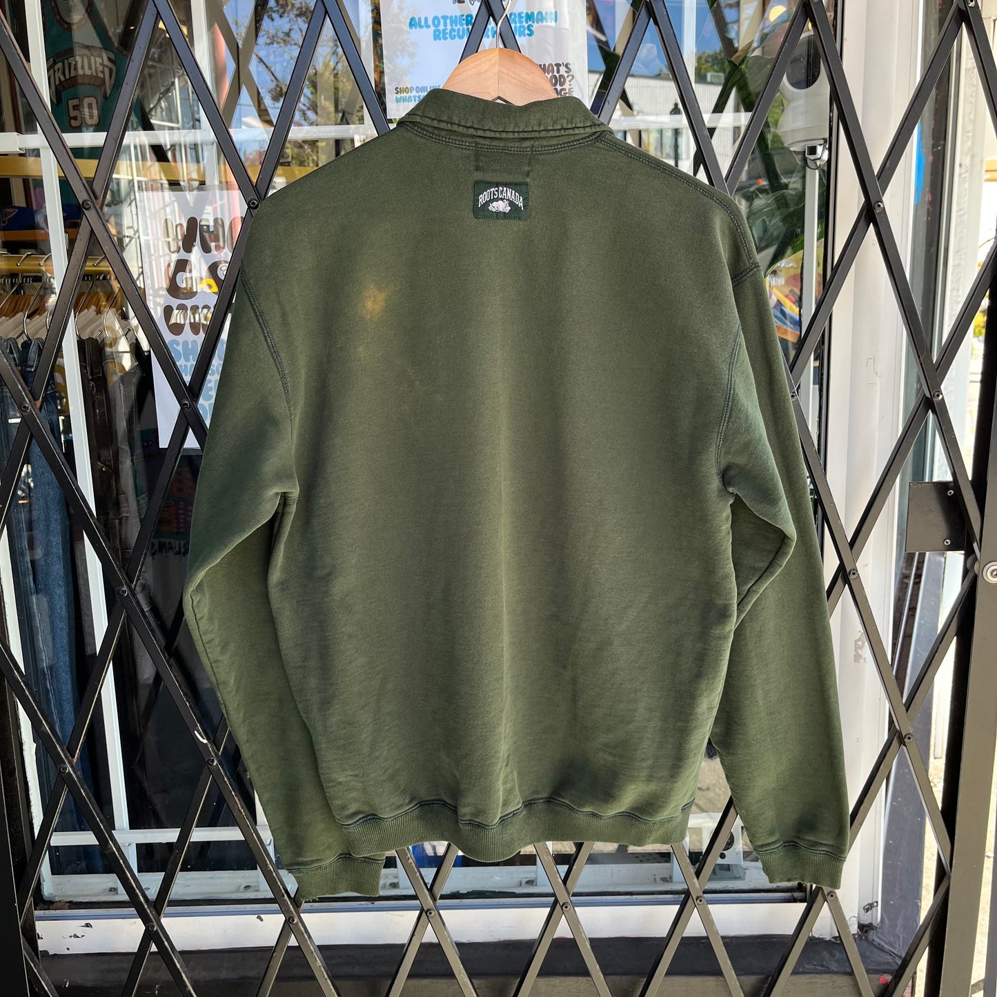 Vintage Roots Canada Quarter Zip Sweater - Size M