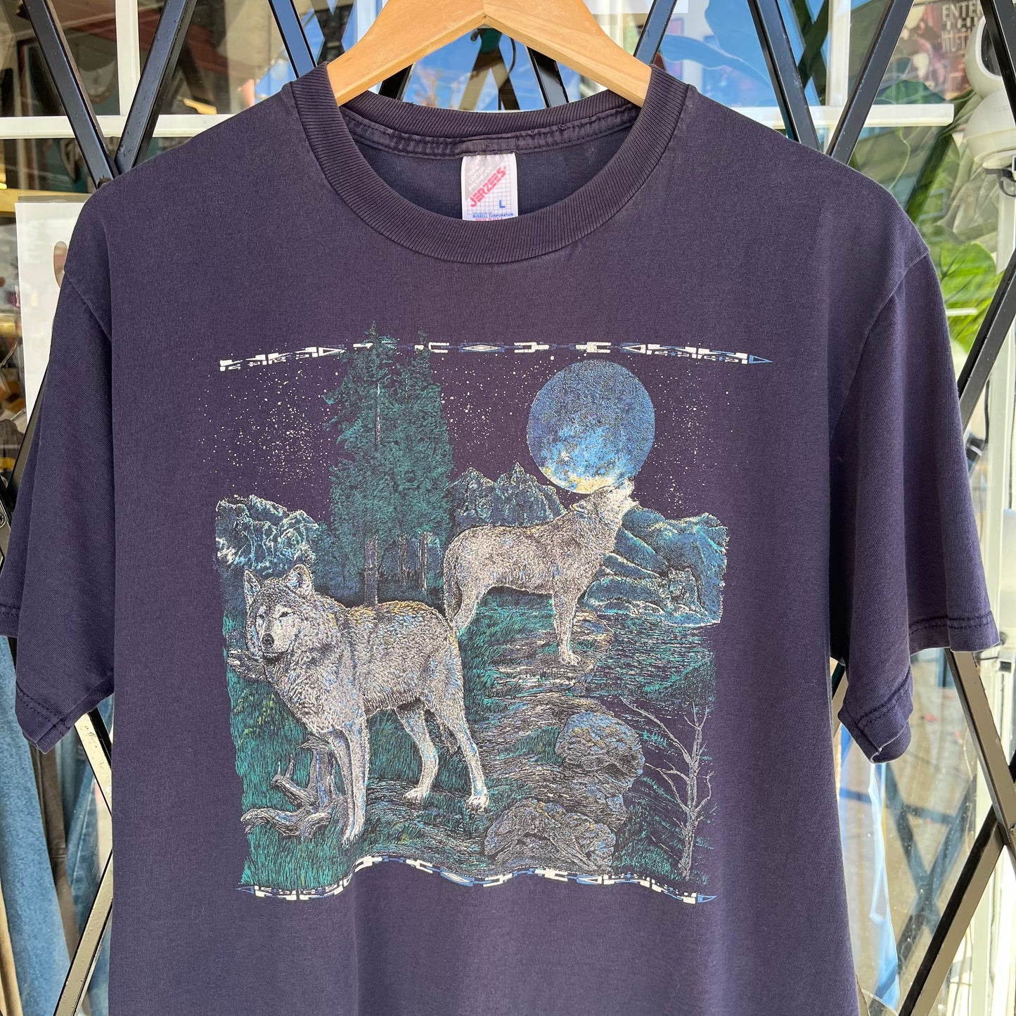 Vintage Wolves Tee - Size L