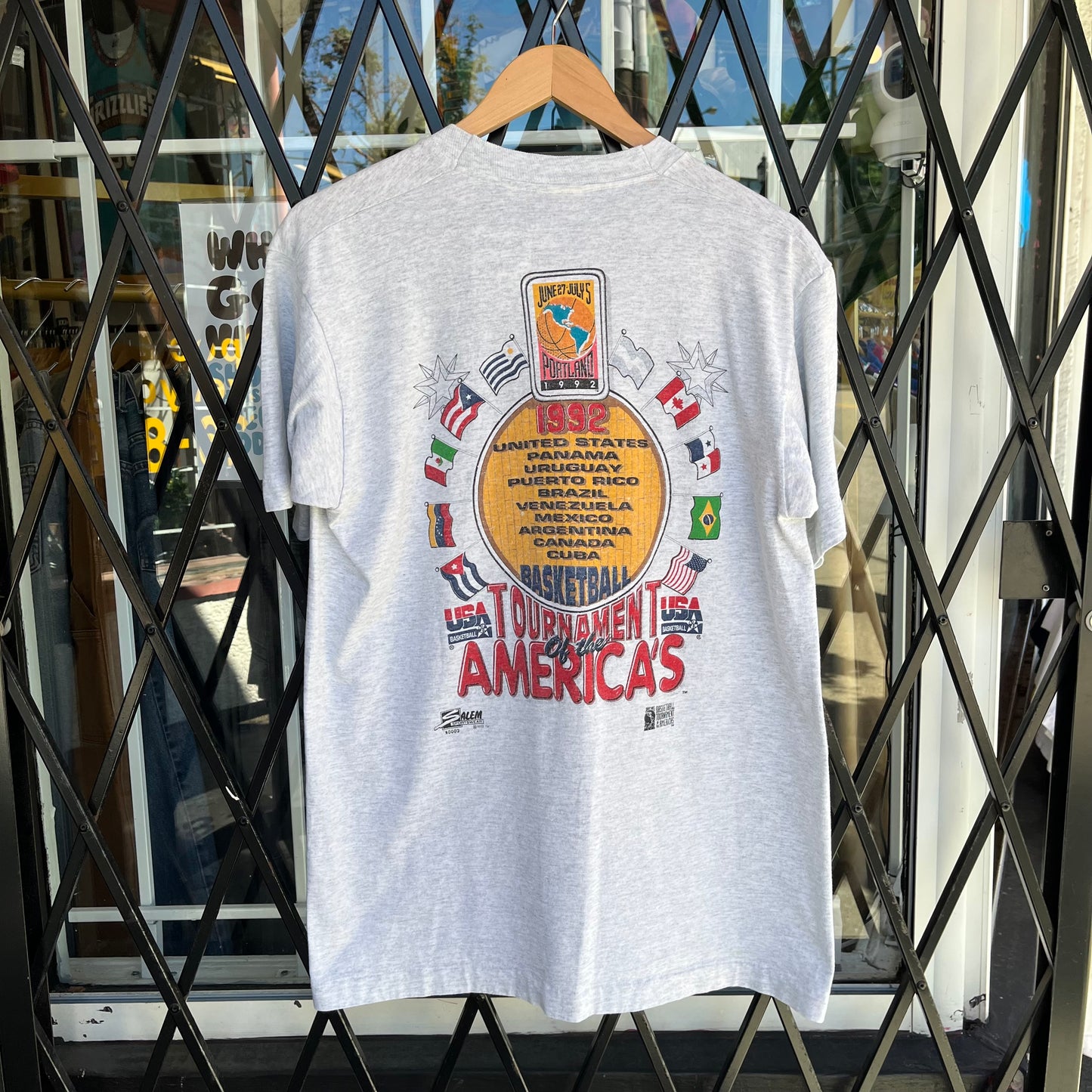 1992 USA Basketball Dream Team Bobble Head Tee - Size L