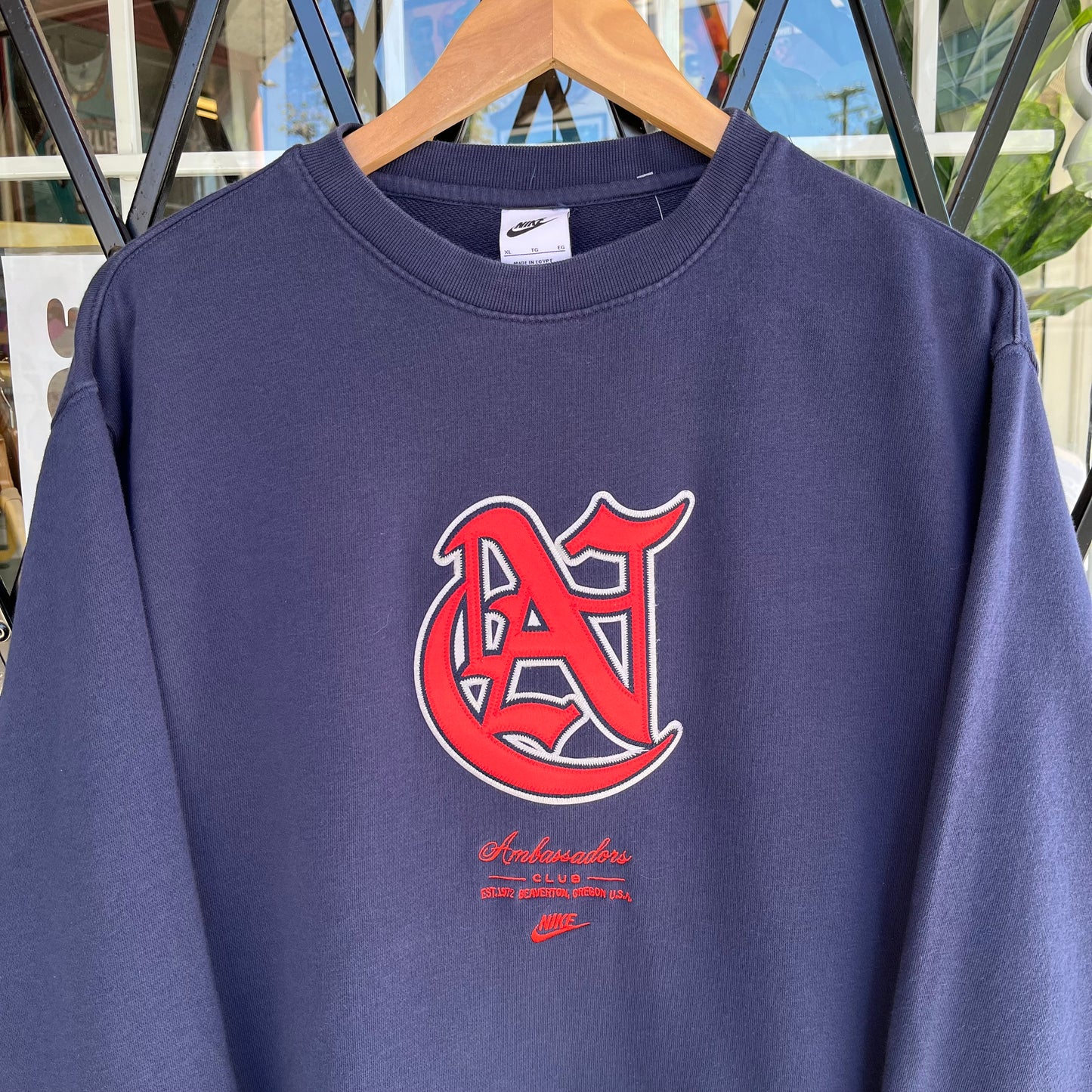Nike Ambassador Crewneck - Size XL