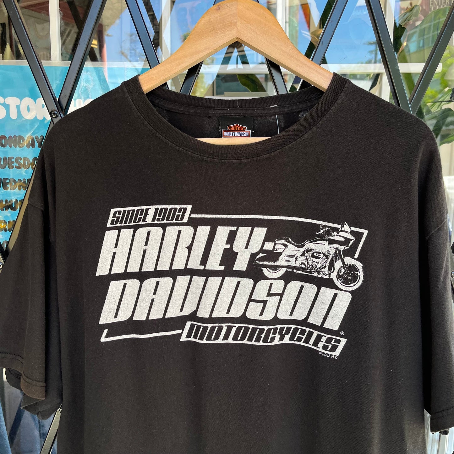 Harley Davidson Vancouver Tee - Size XL