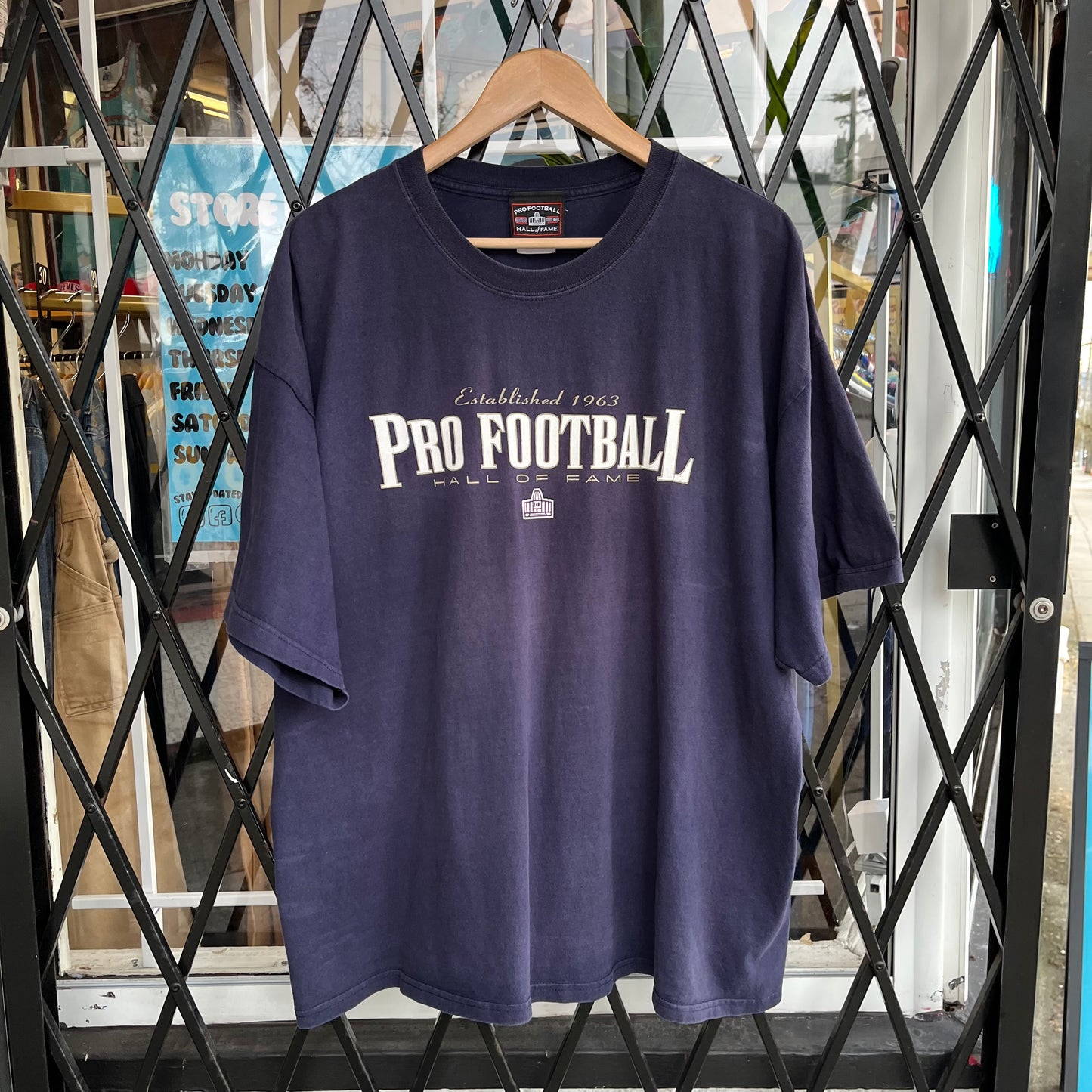 Vintage Pro Football Hall of Fame Tee - Size XXL