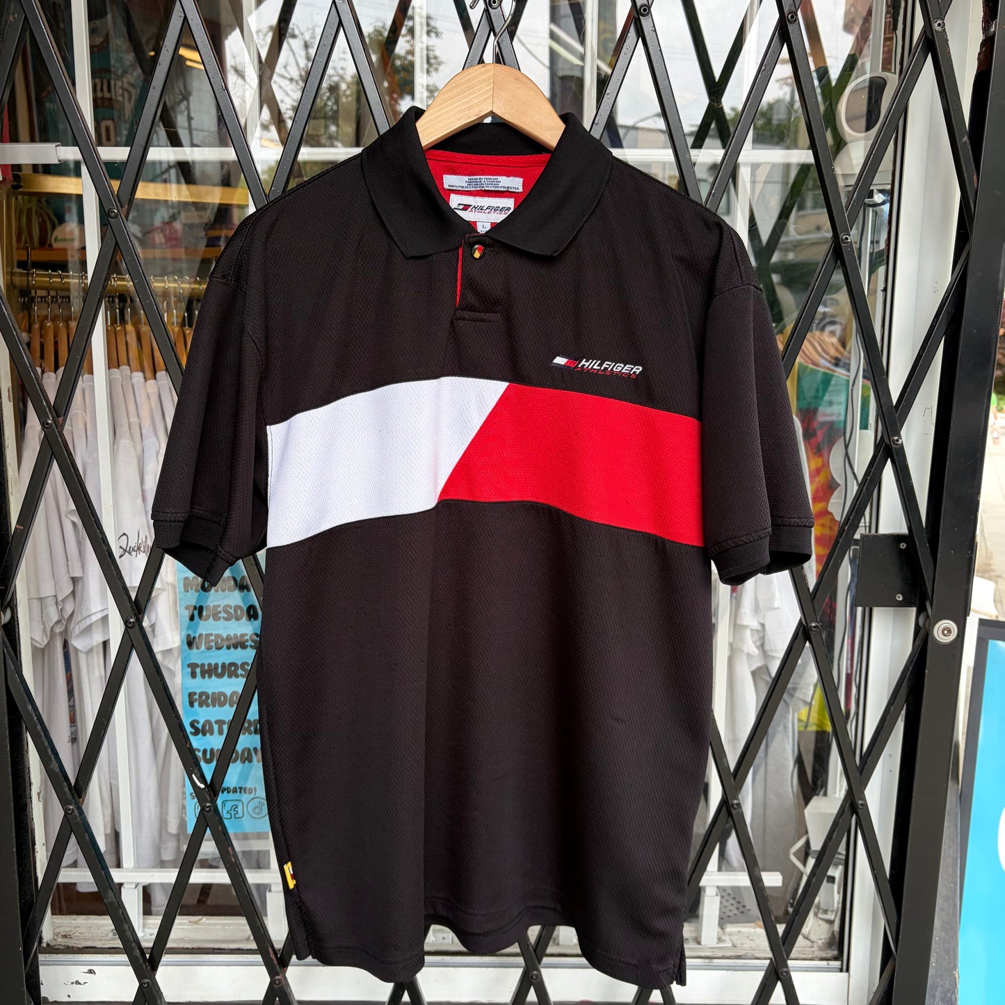 Vintage Tommy Hilfiger Shirt - Size L