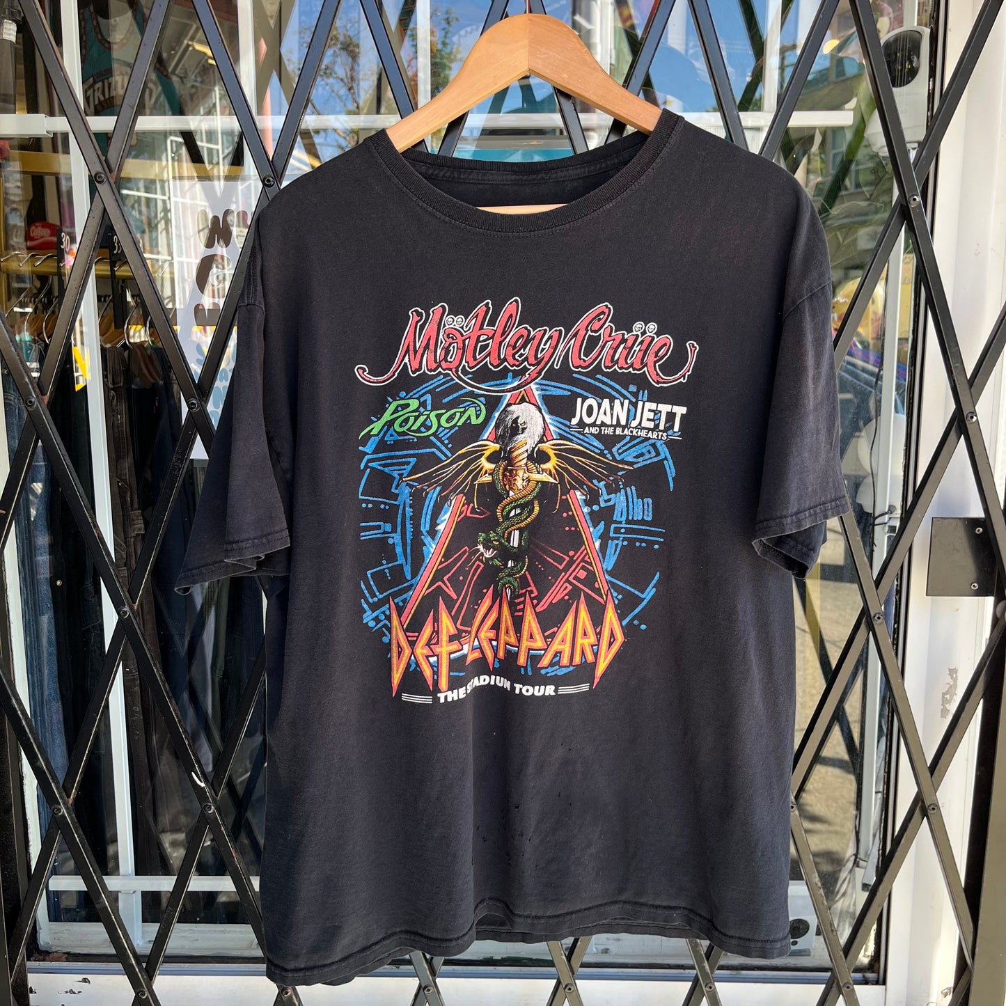 Motley Crüe Stadium Tour Tee - Size L