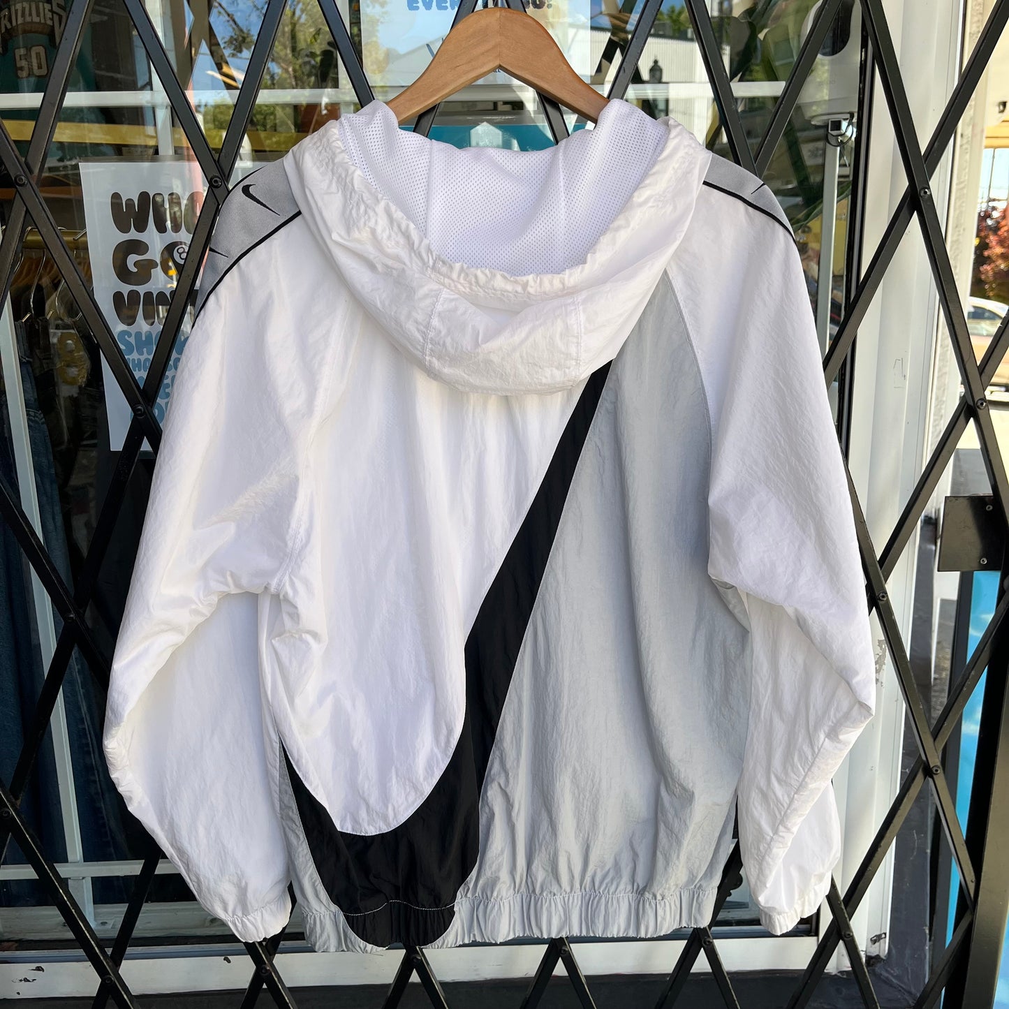 Nike Windbreaker - Size S