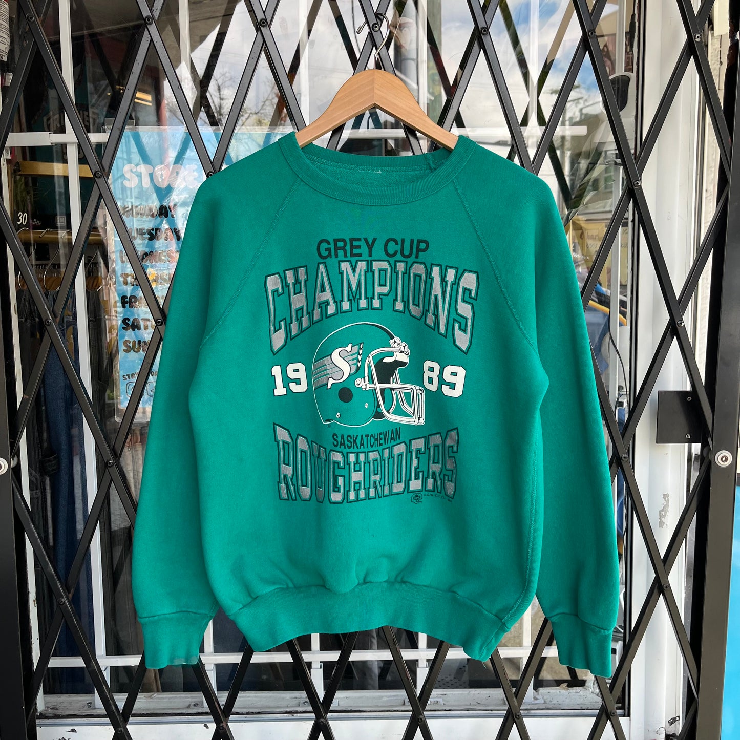 1989 Saskatchewan Roughriders Grey Cup Champs Crewneck - Size M