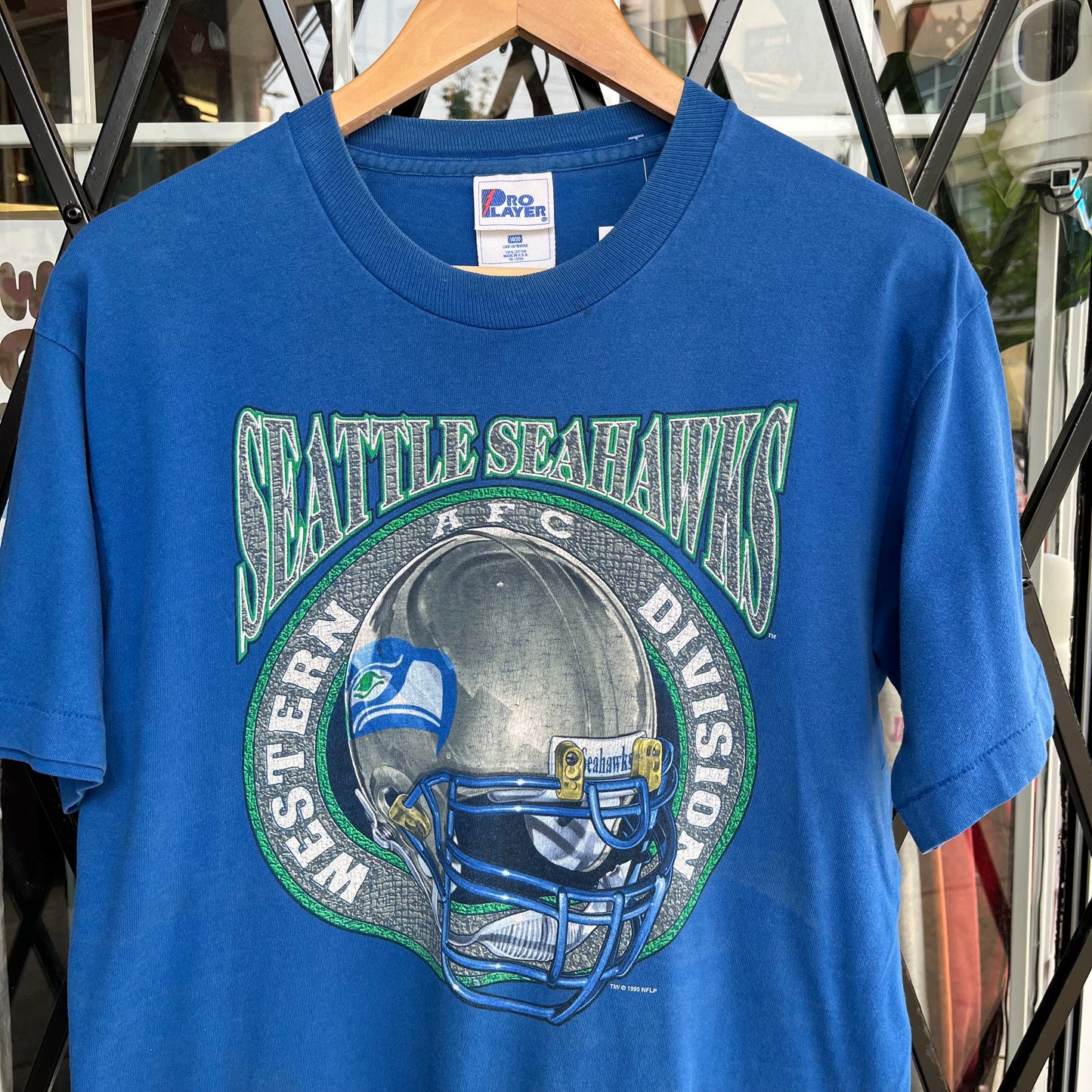 1995 Seattle Seahawks Helmet Tee - Size Youth XL