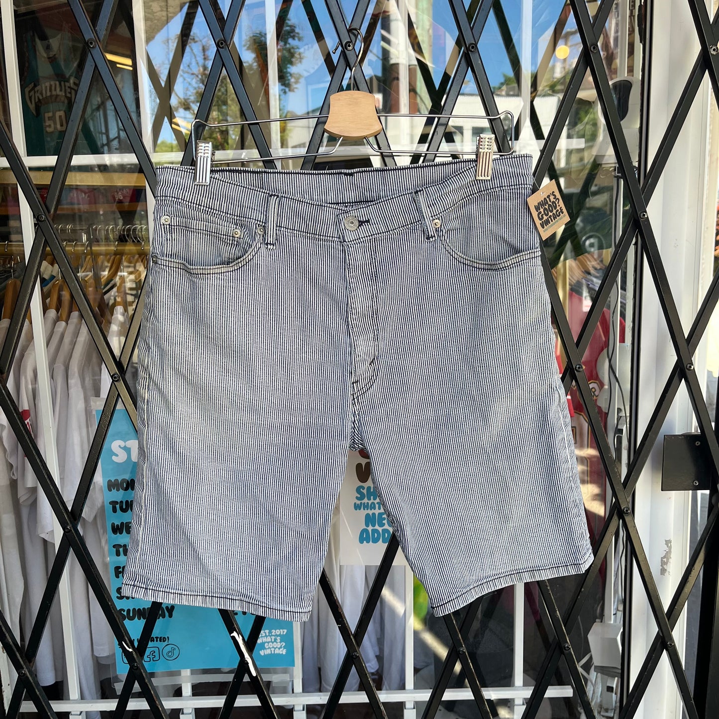 Levi’s Stripes Denim Shorts - Size 36W