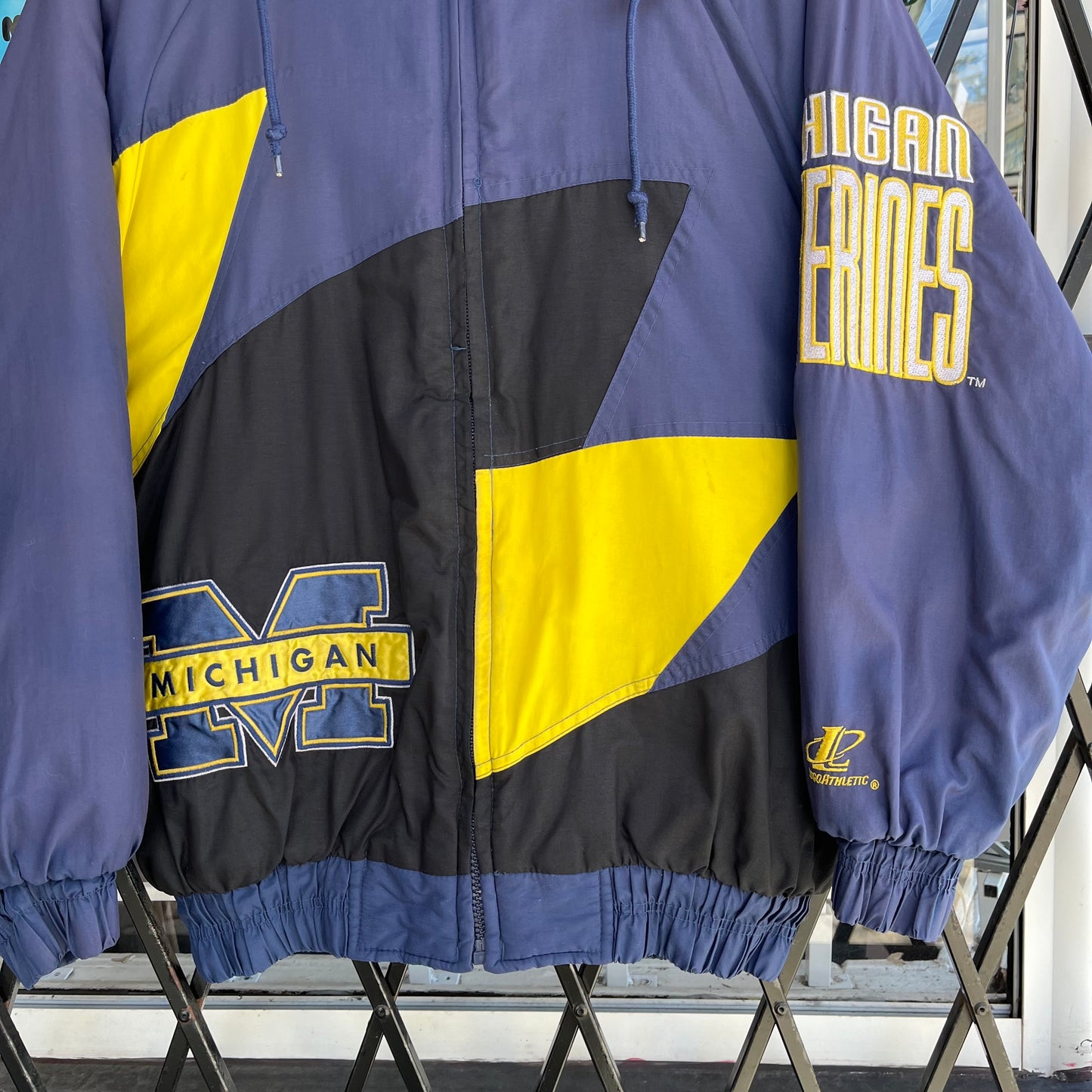Vintage Logo Athletic Michigan Wolverines Sharktooth Jacket - Size S