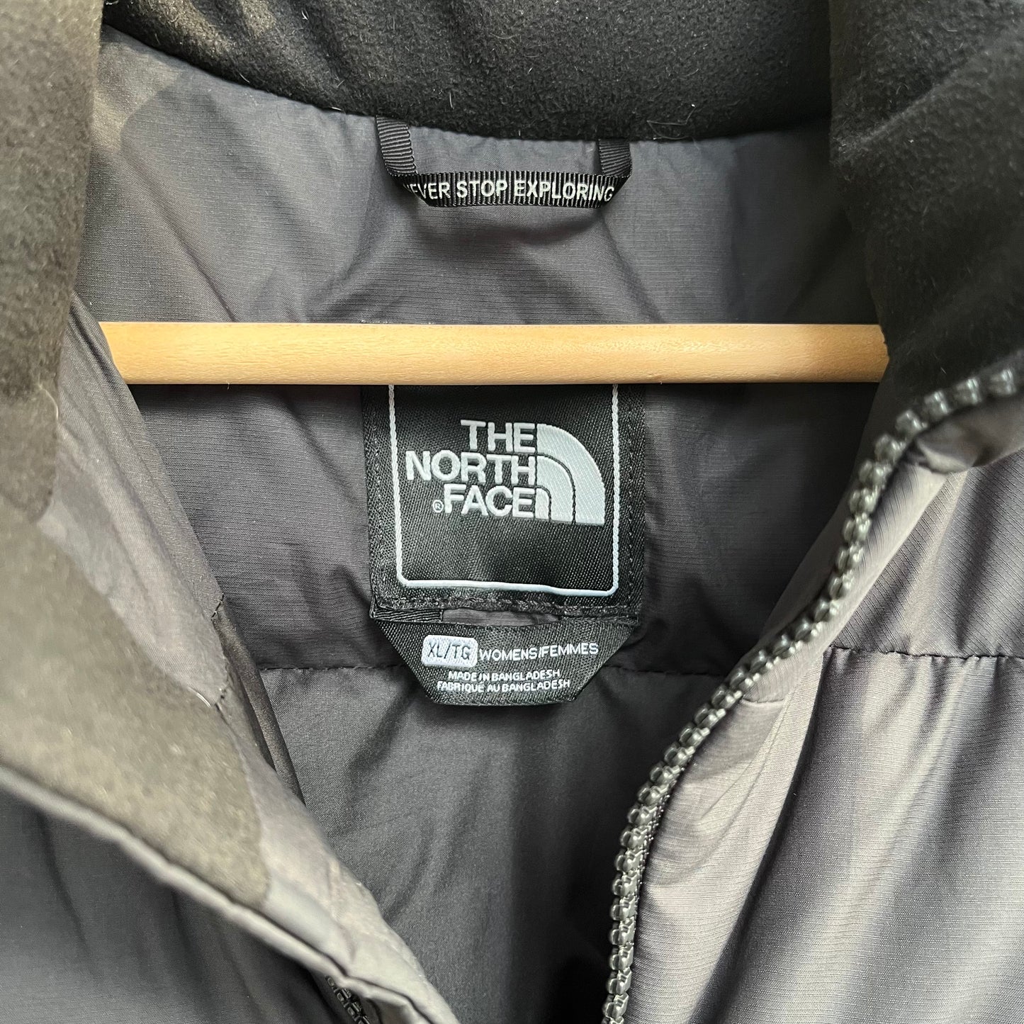 The North Face 700 Light Puffer Vest - Size Women’s XL