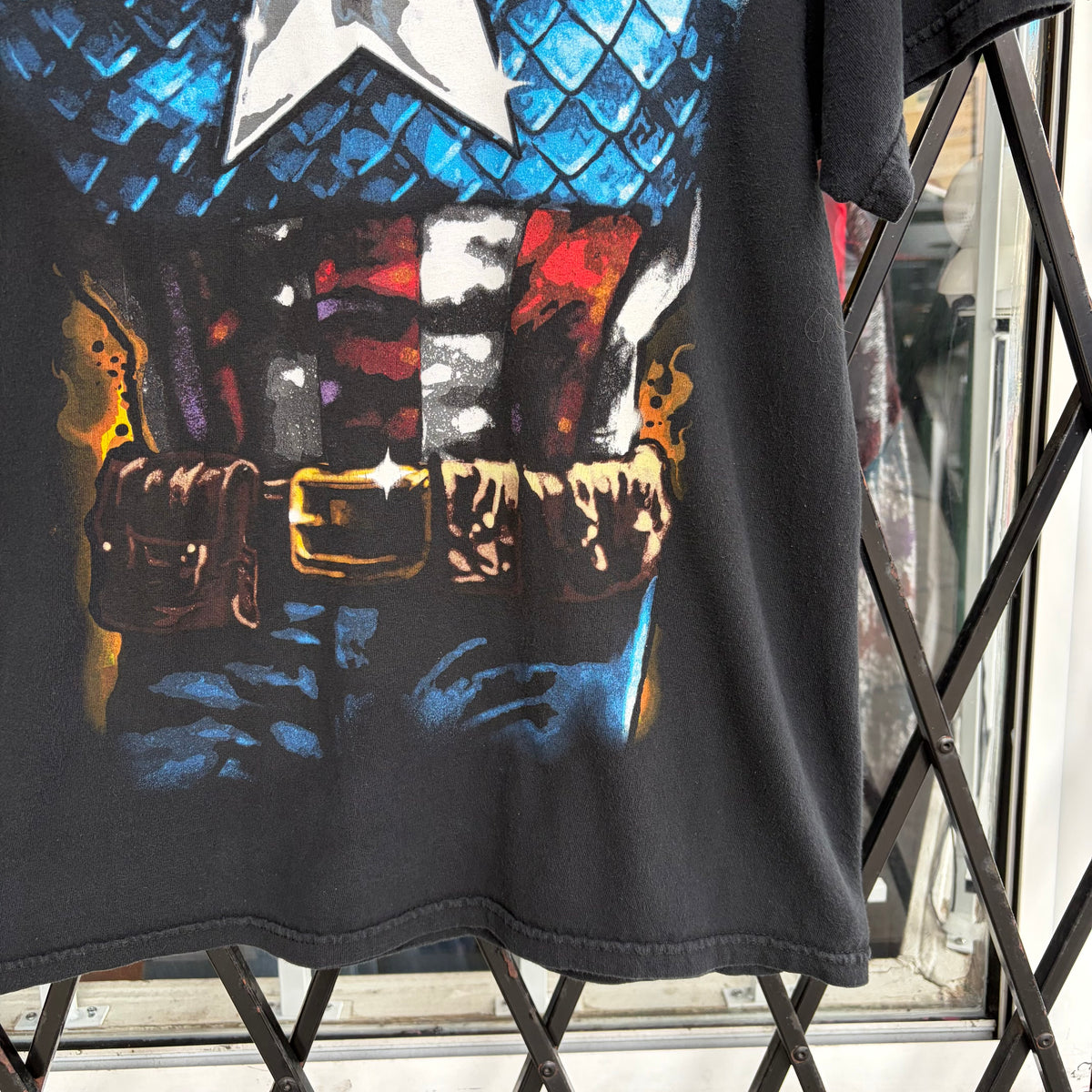 2012 Marvel Mad Engine Captain America Tee - Size M