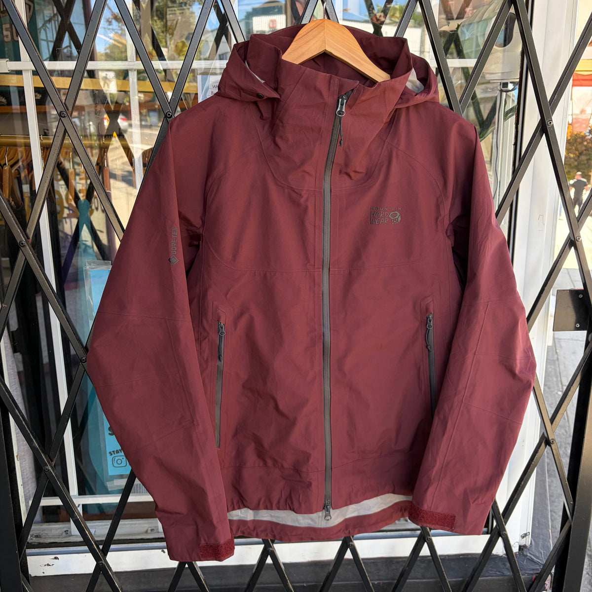 Mountain Hard Wear TrailVerse Gore-Tex Jacket - Size Women’s M