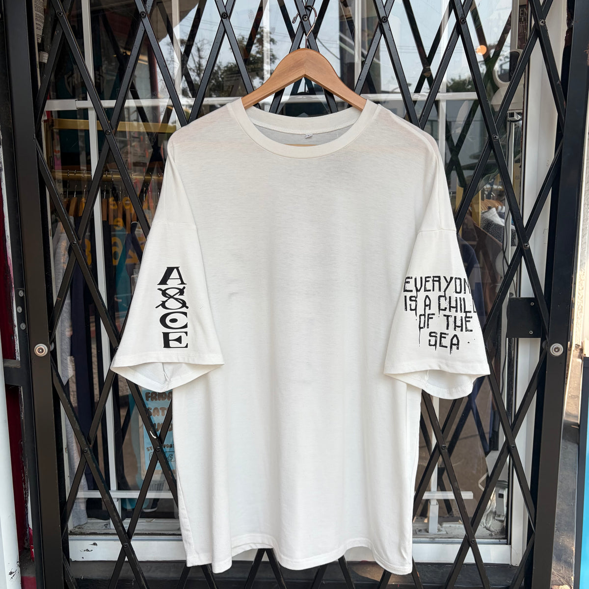 One Piece Whitebeard Pirates Tee - Size L