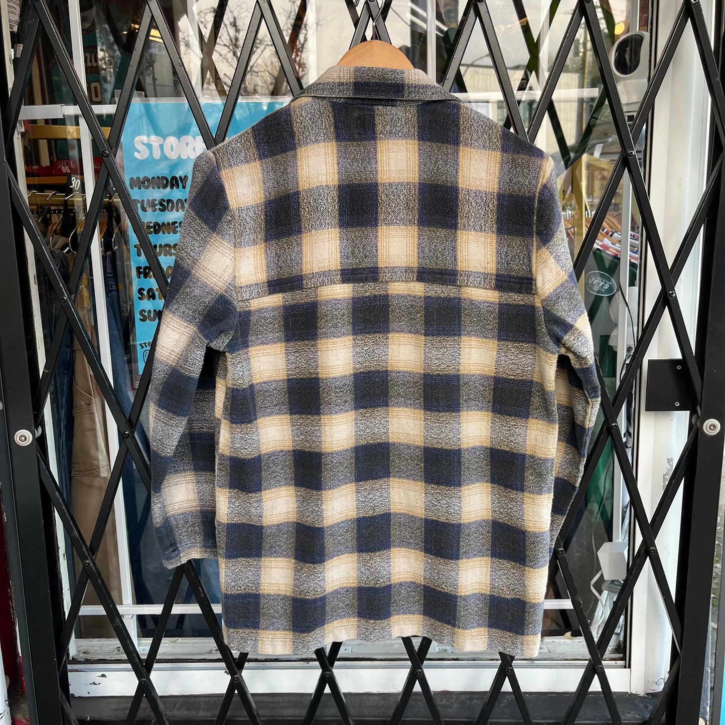 Vintage Plaid Over Coat - Size Women’s S