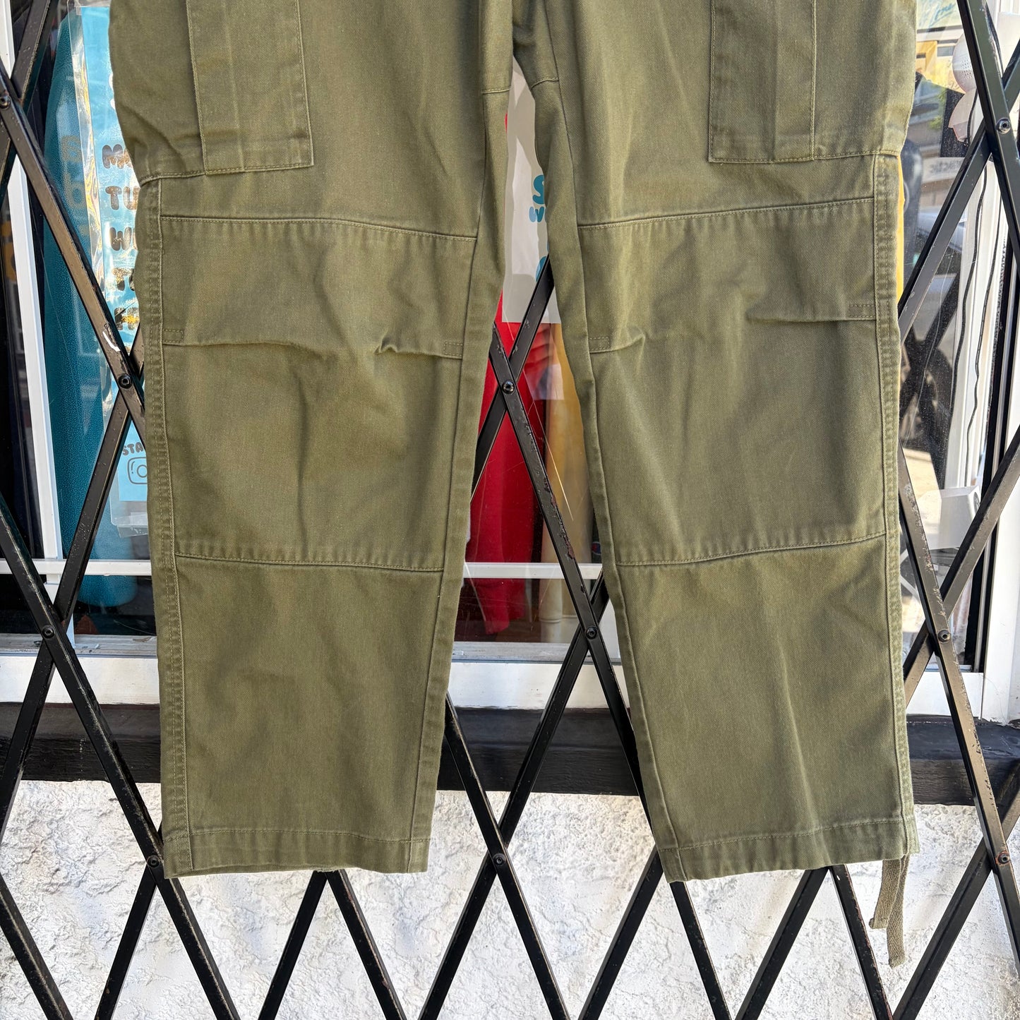 Empyre Cargo Pants - Size 30W x 28L