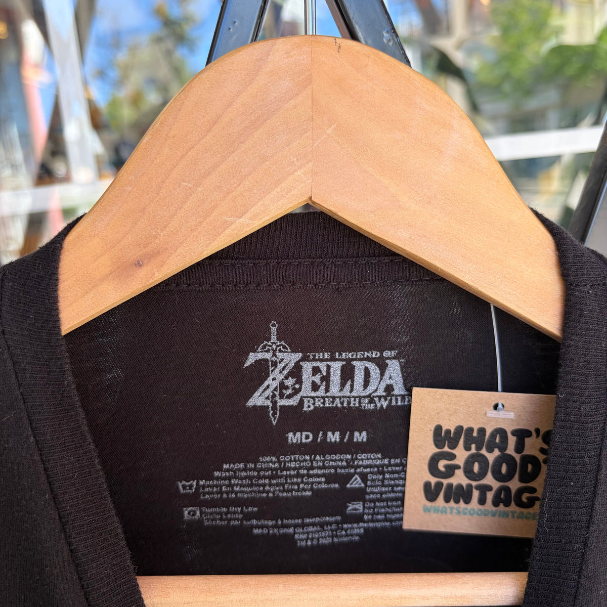New Zelda Breath of the Wind Tee - Size M