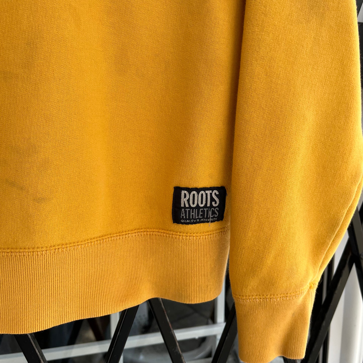 Vintage Roots Basic Crewneck Yellow - Size S