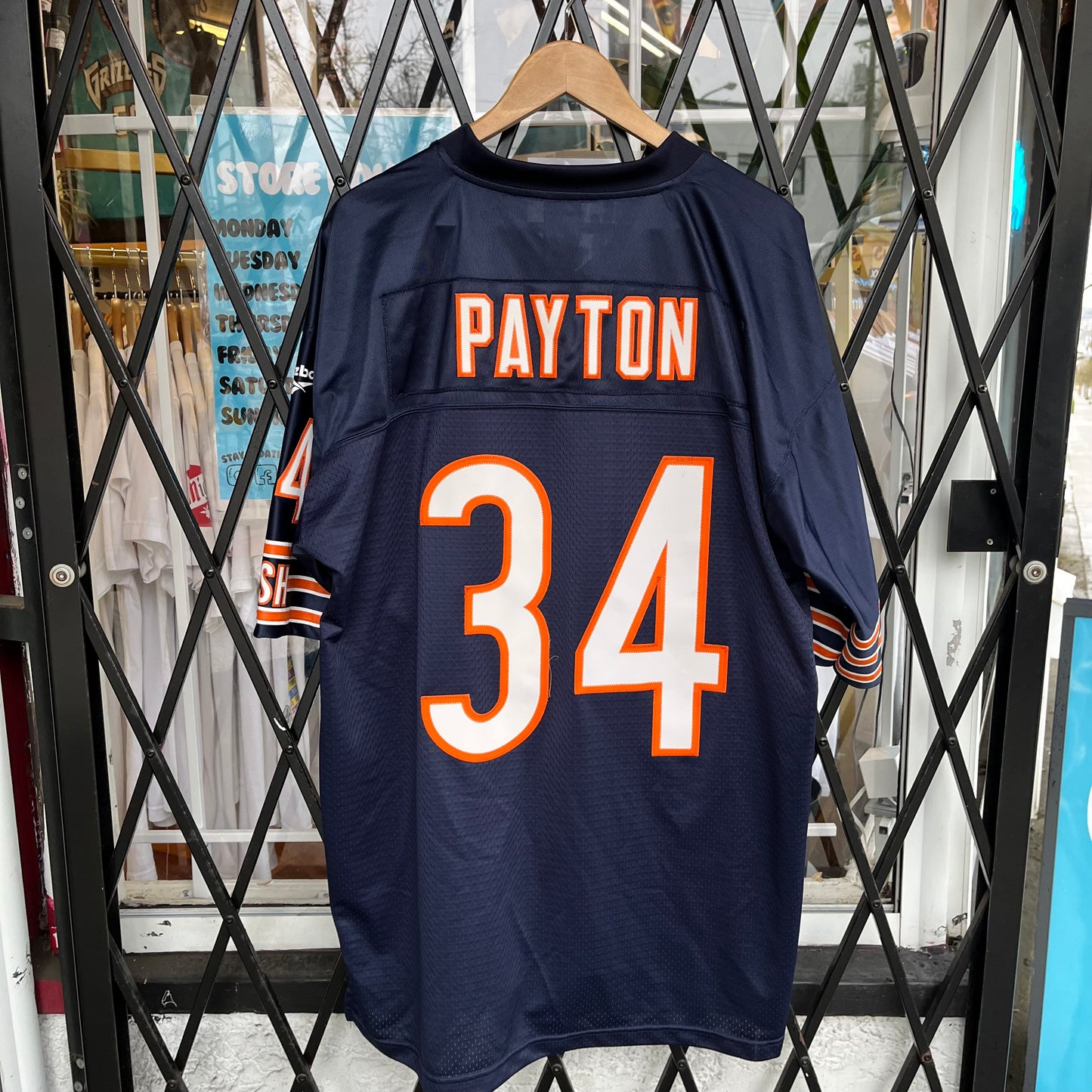 Reebok Chicago Bears Walter Payton Throwbacks Jersey - Size XL